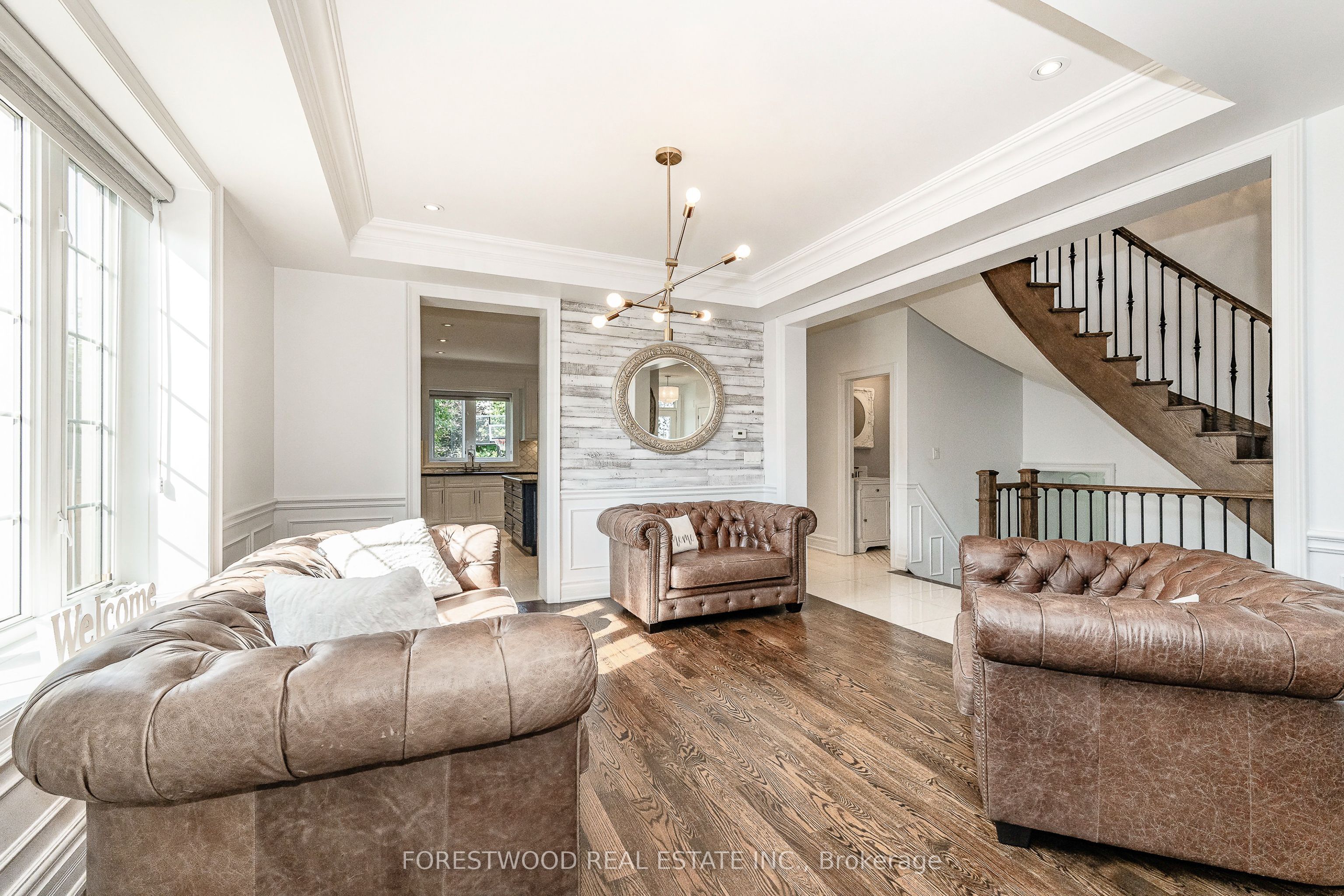 138 Winston Park Boulevard Property Photo 8