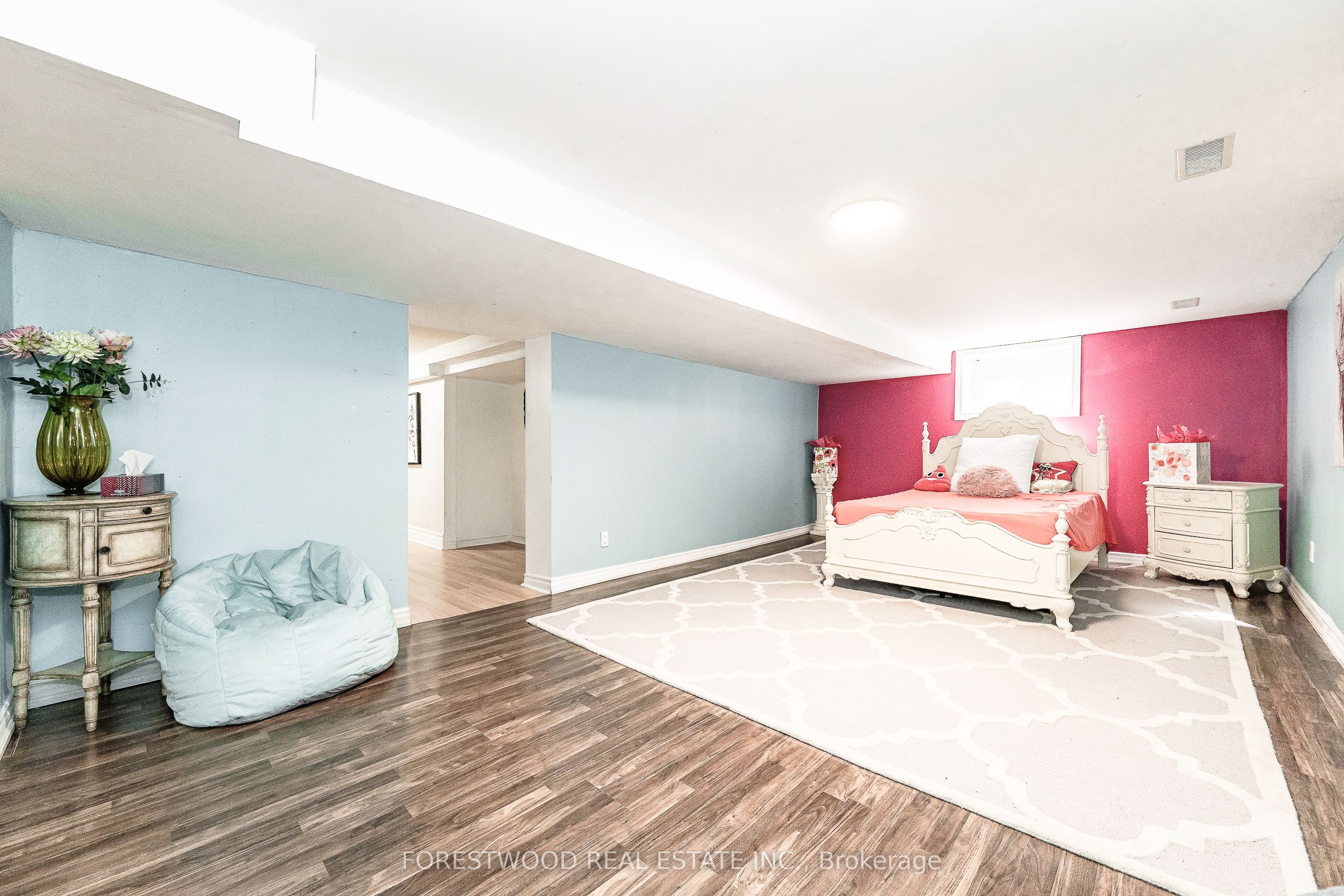 138 Winston Park Boulevard Property Photo 36