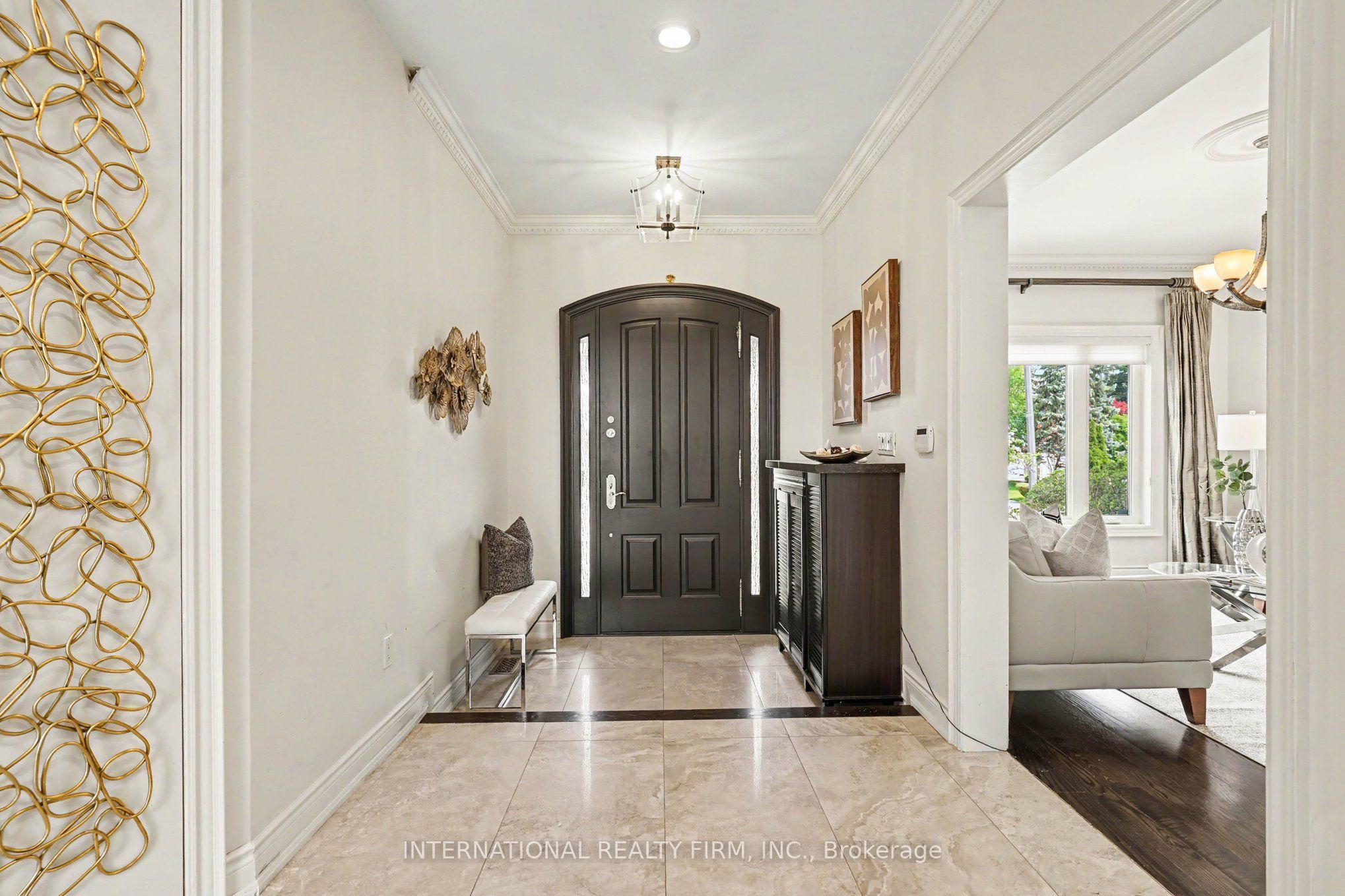 5240 Elmridge Drive Property Photo 3