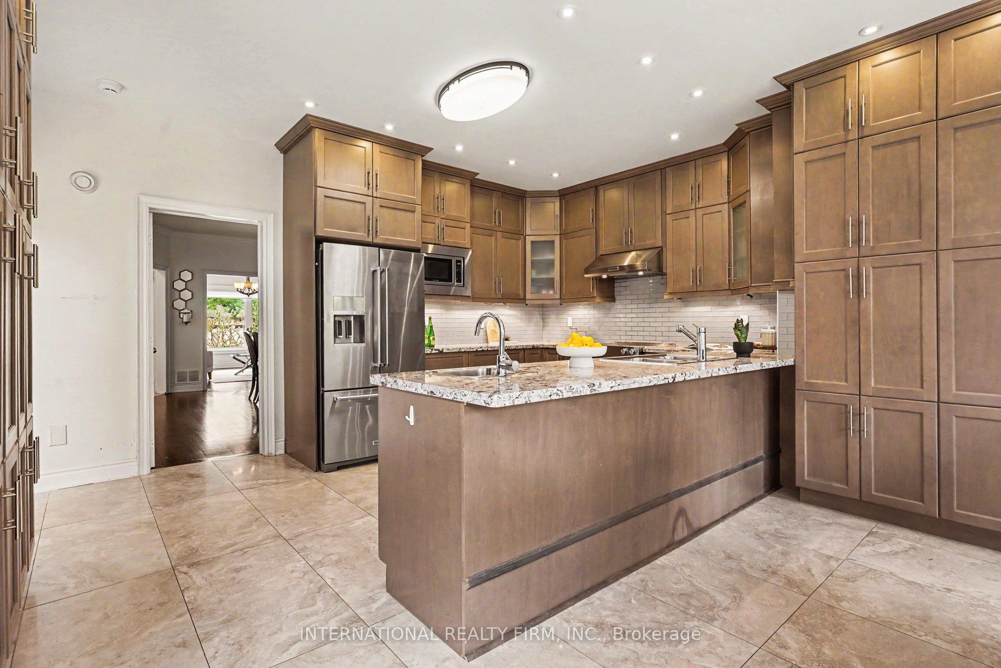 5240 Elmridge Drive Property Photo 14