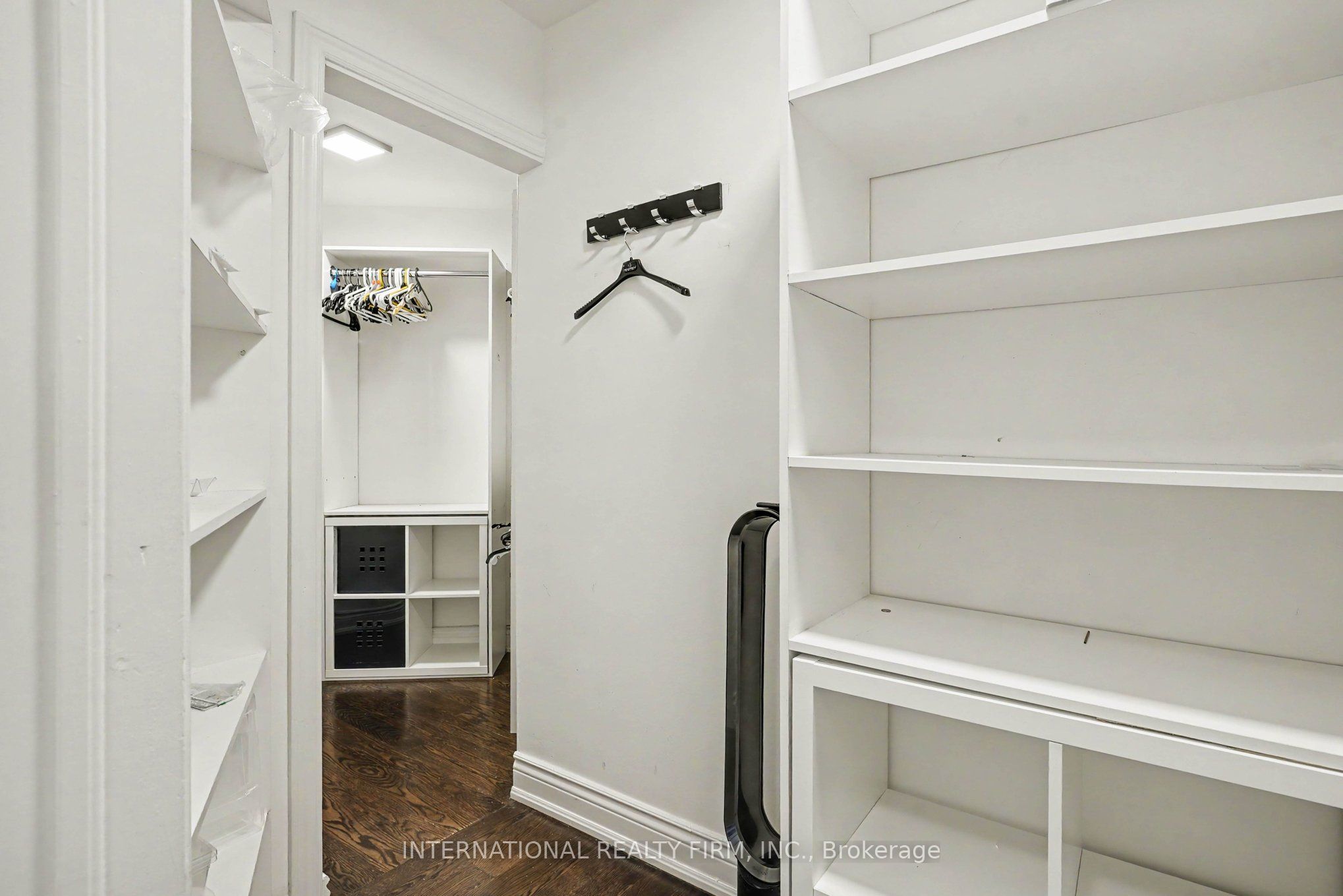 5240 Elmridge Drive Property Photo 24