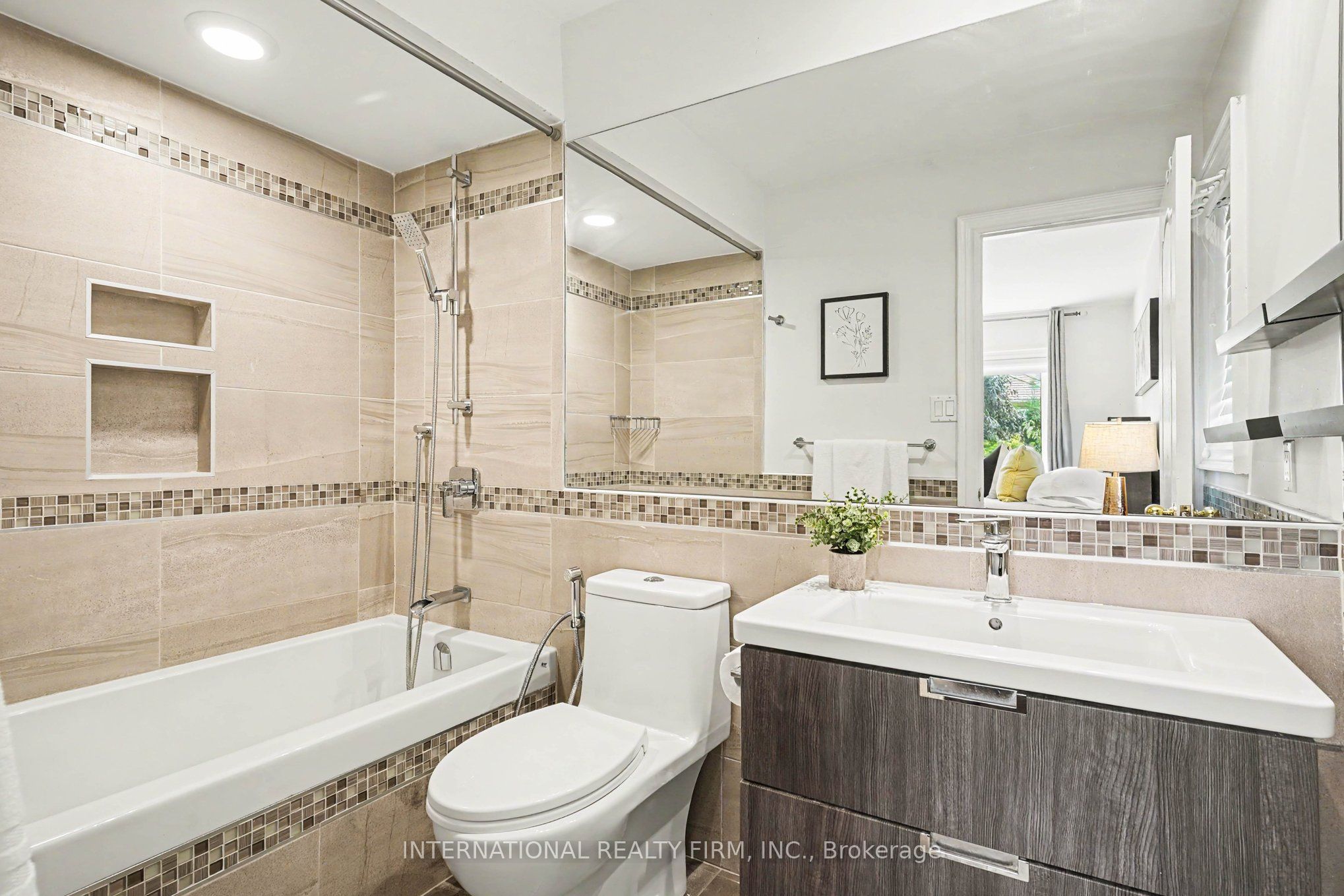 5240 Elmridge Drive Property Photo 30