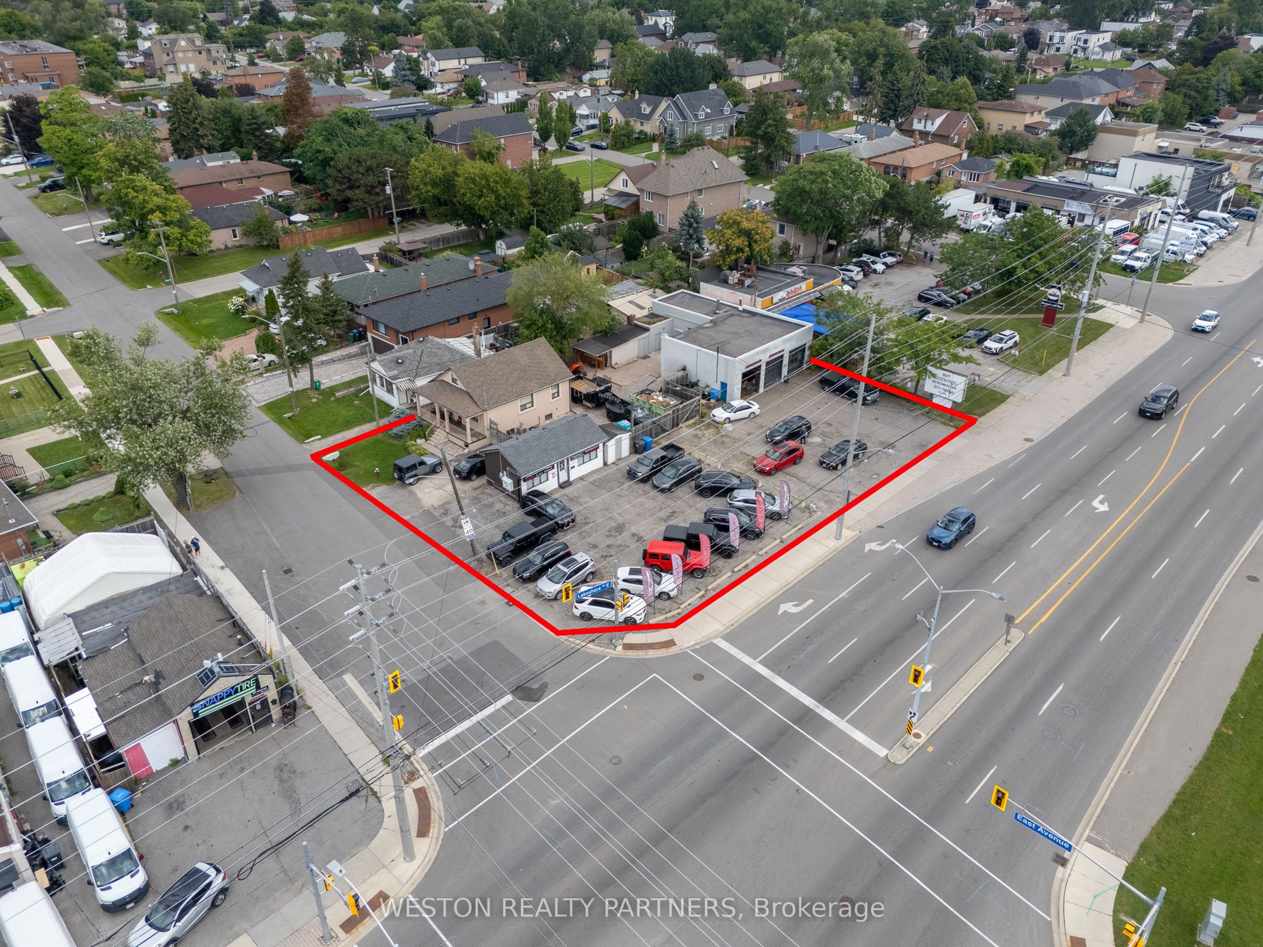 825-827 Lakeshore Road E Property Photo 2
