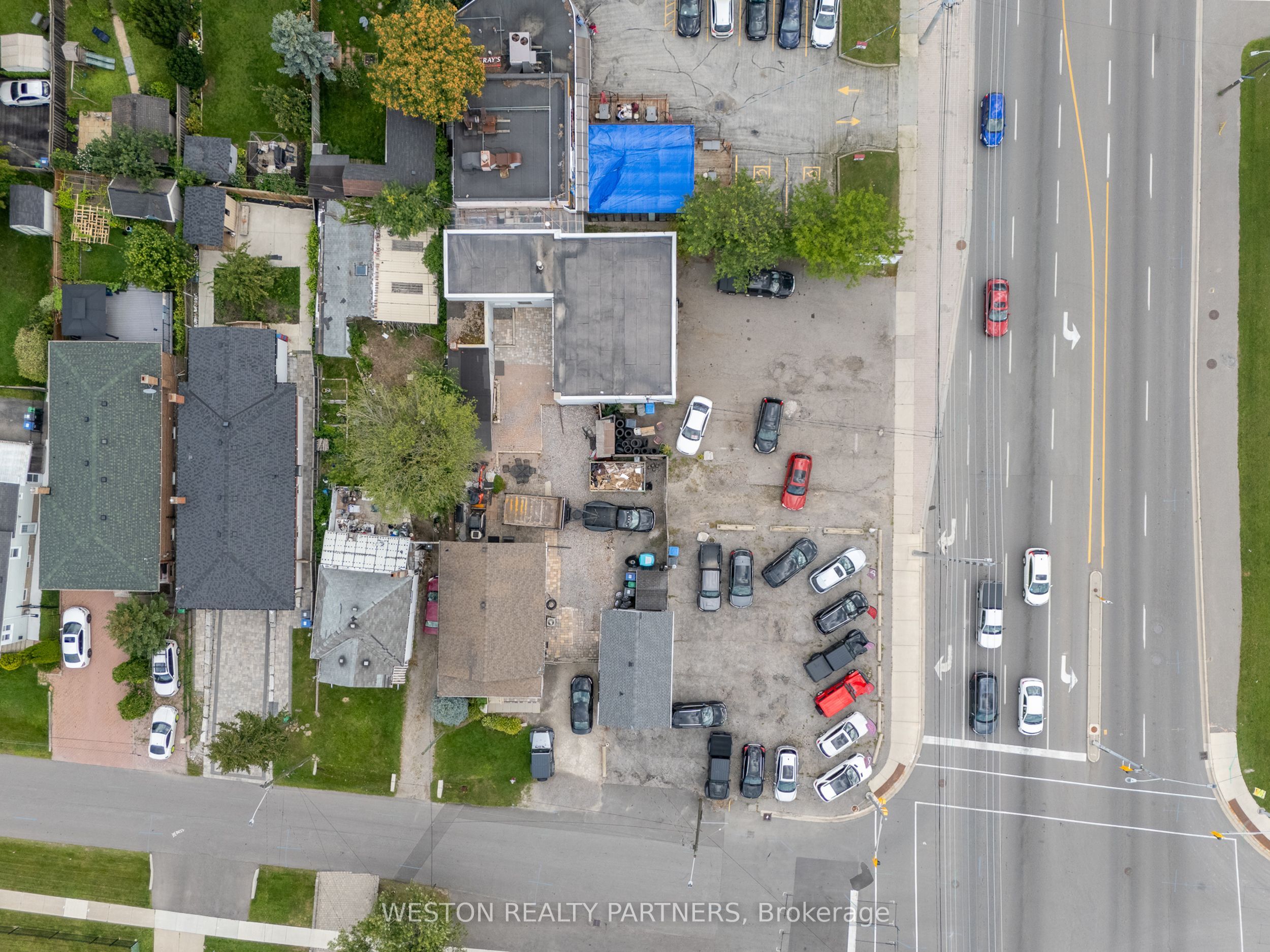 825-827 Lakeshore Road E Property Photo 7