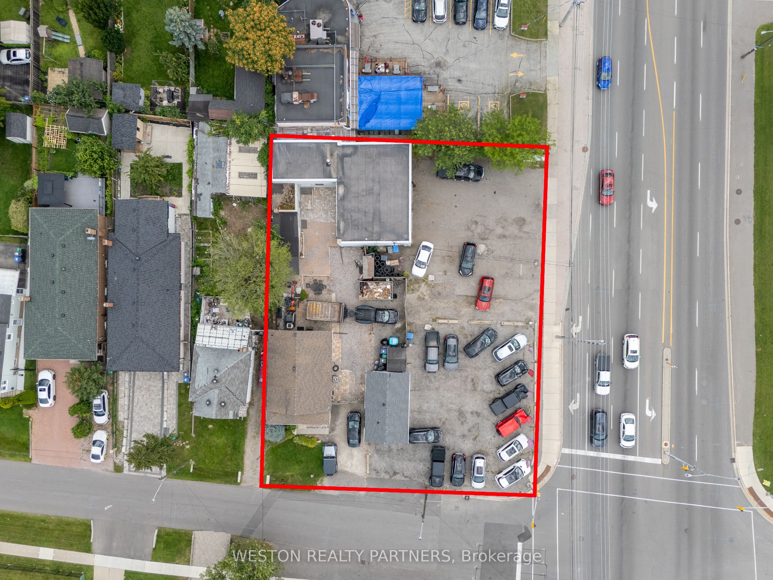 825-827 Lakeshore Road E Property Photo 8