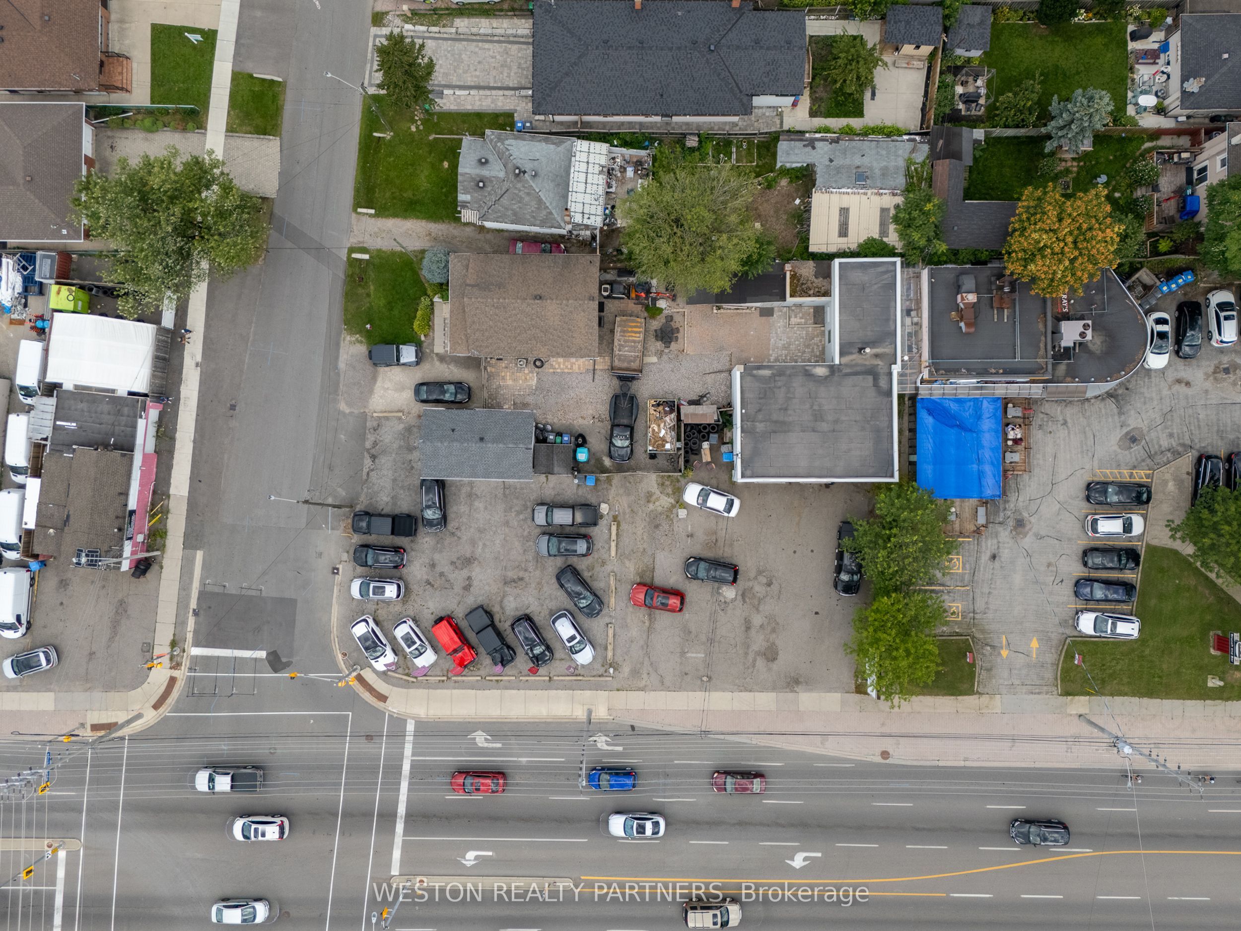 825-827 Lakeshore Road E Property Photo 9