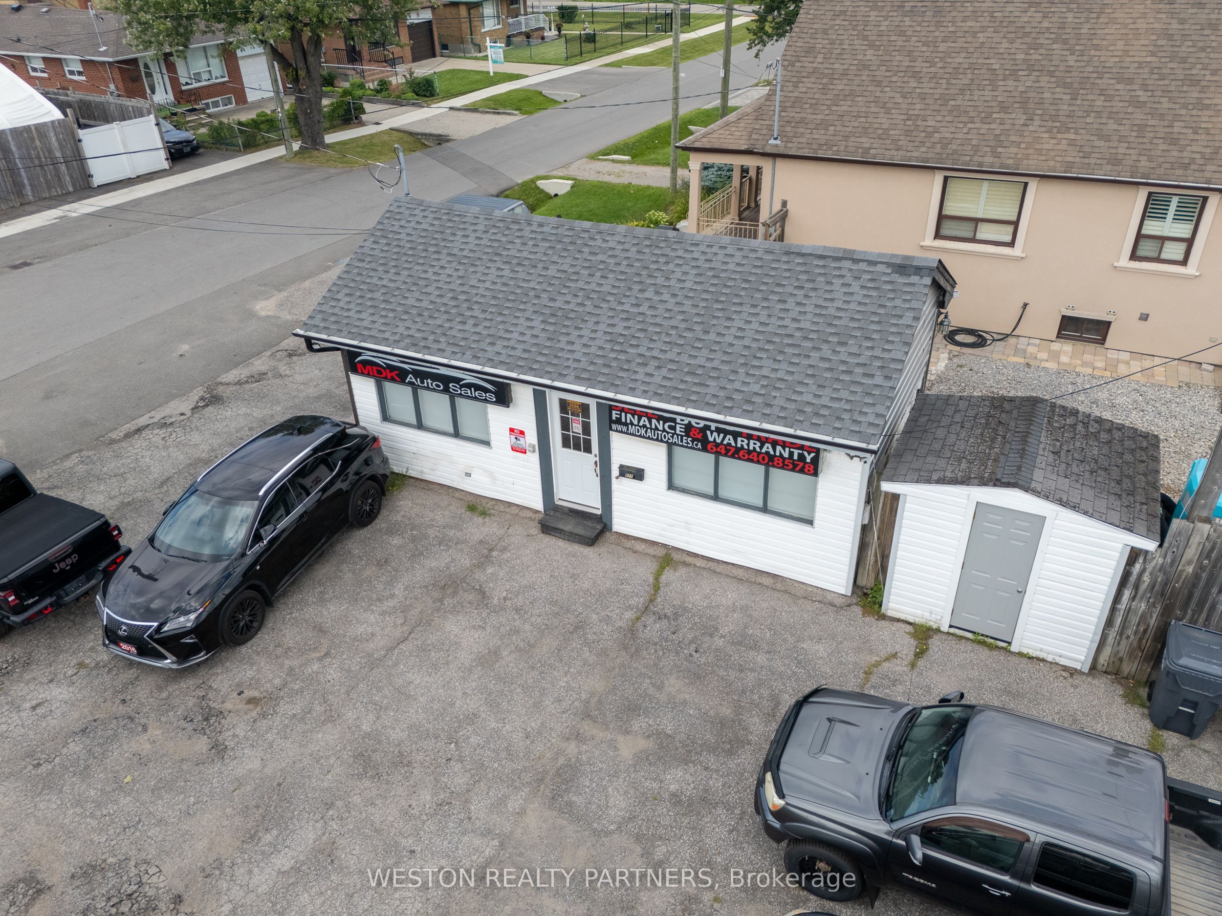 825-827 Lakeshore Road E Property Photo 15