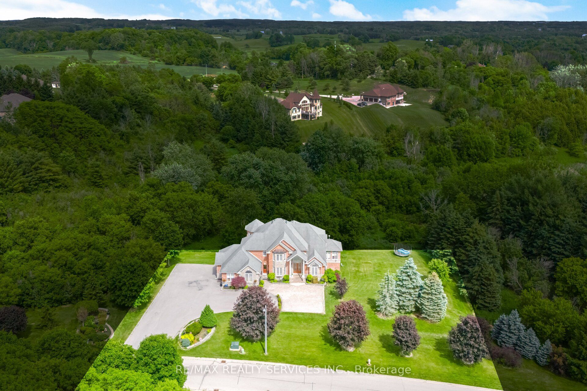 3 Valley Hill Drive Property Photo 3