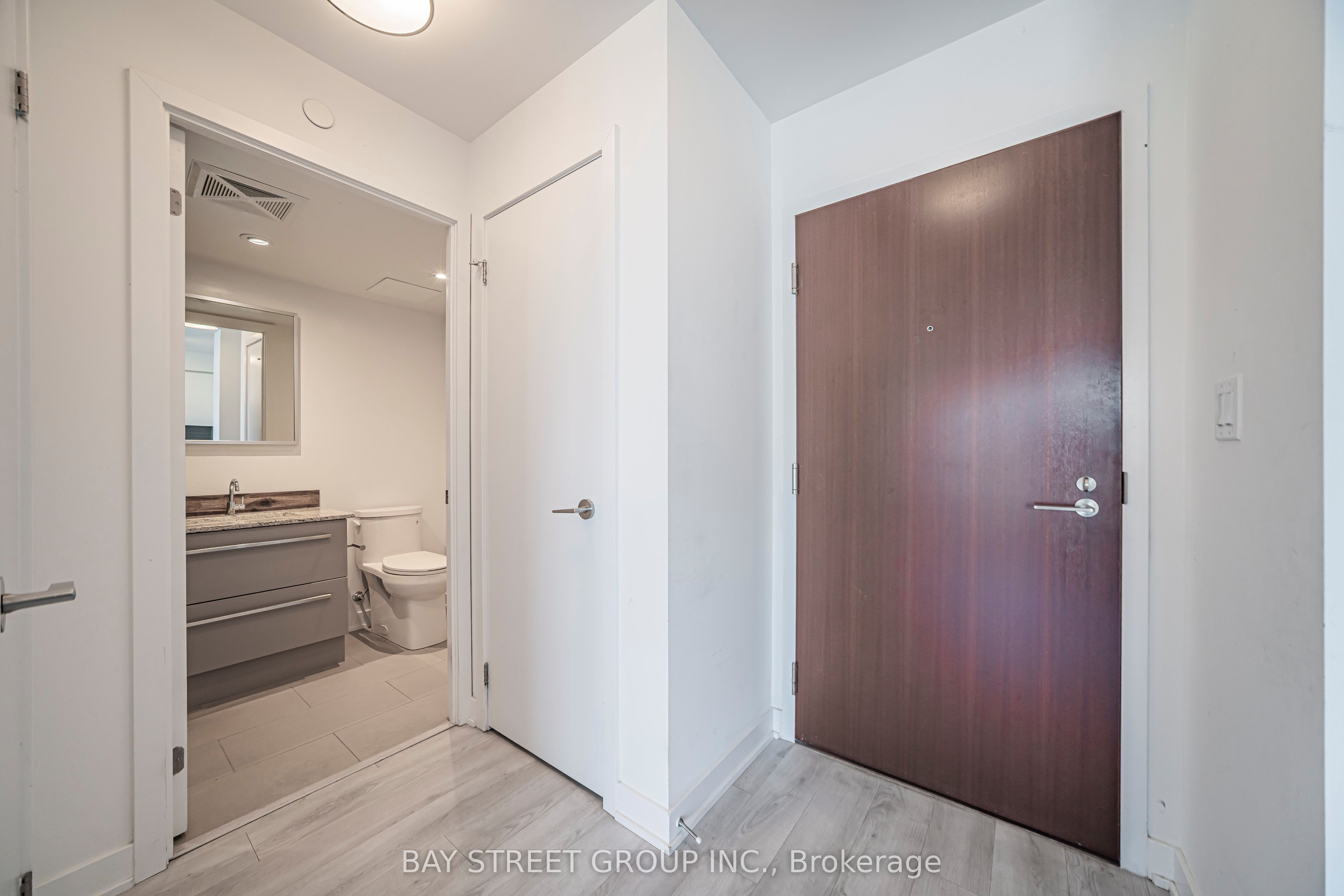 160 Flemington Road 1020 Property Photo 15