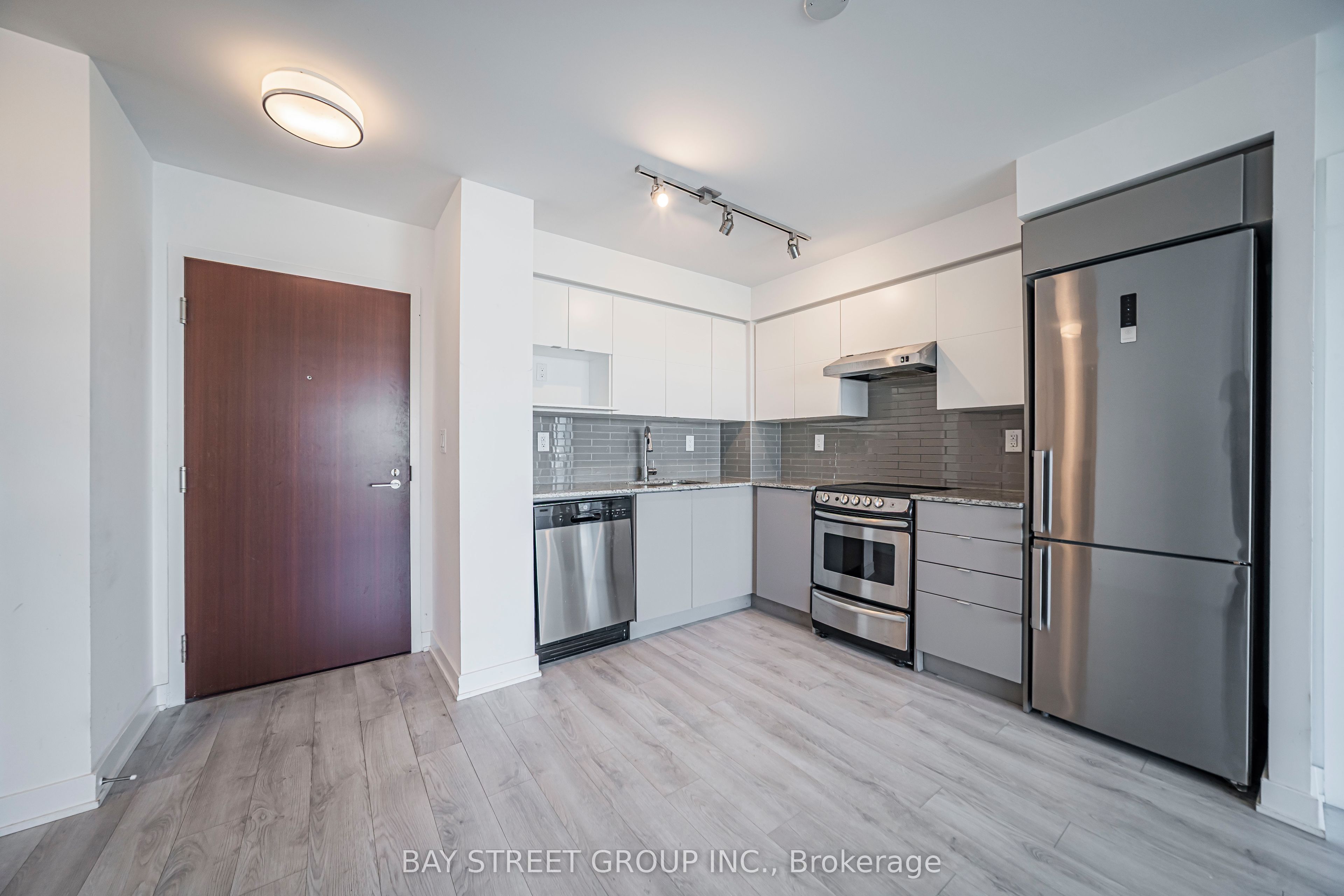 160 Flemington Road 1020 Property Photo 23