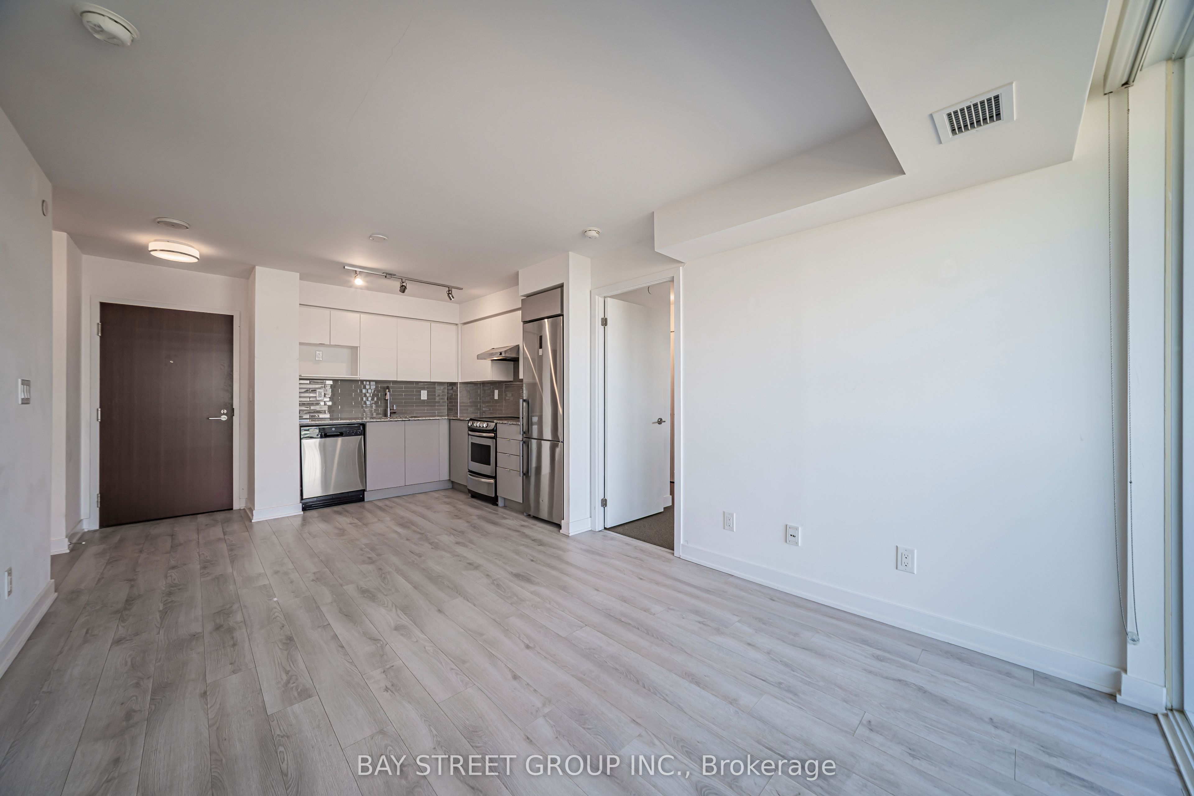 160 Flemington Road 1020 Property Photo 29