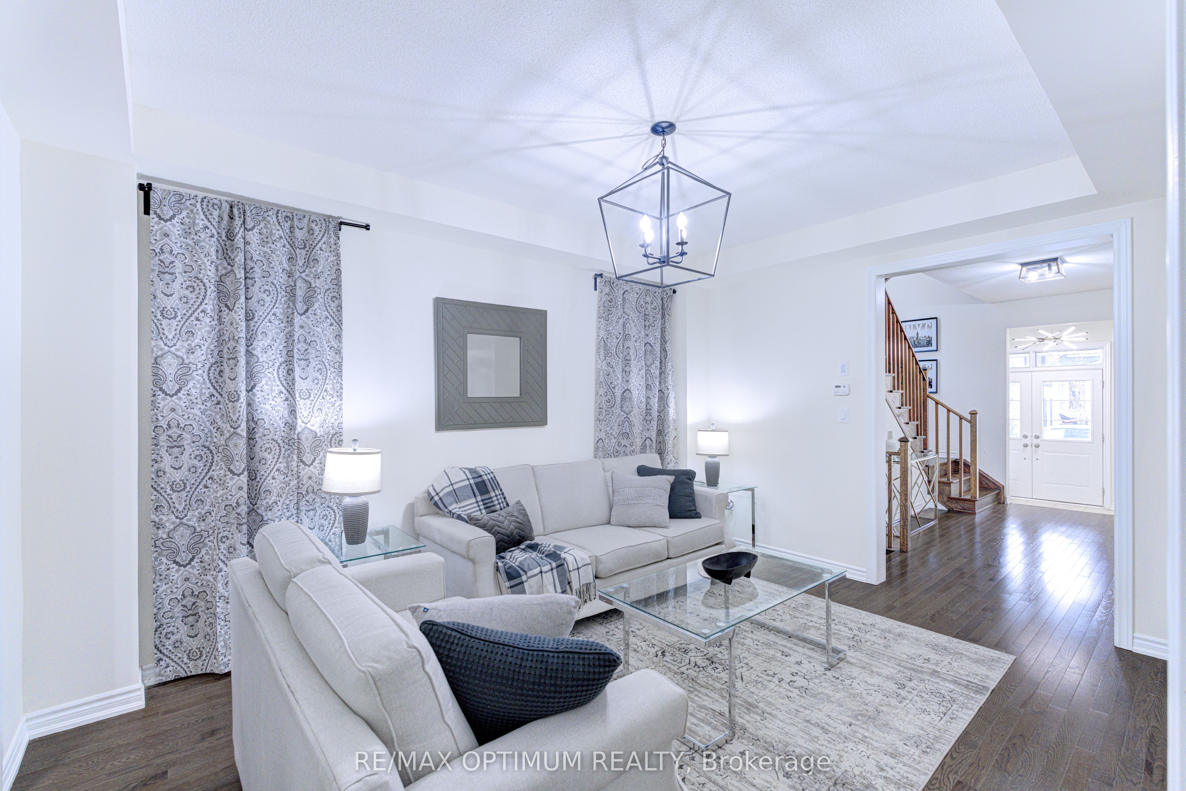 46 Eastman Drive Property Photo 8