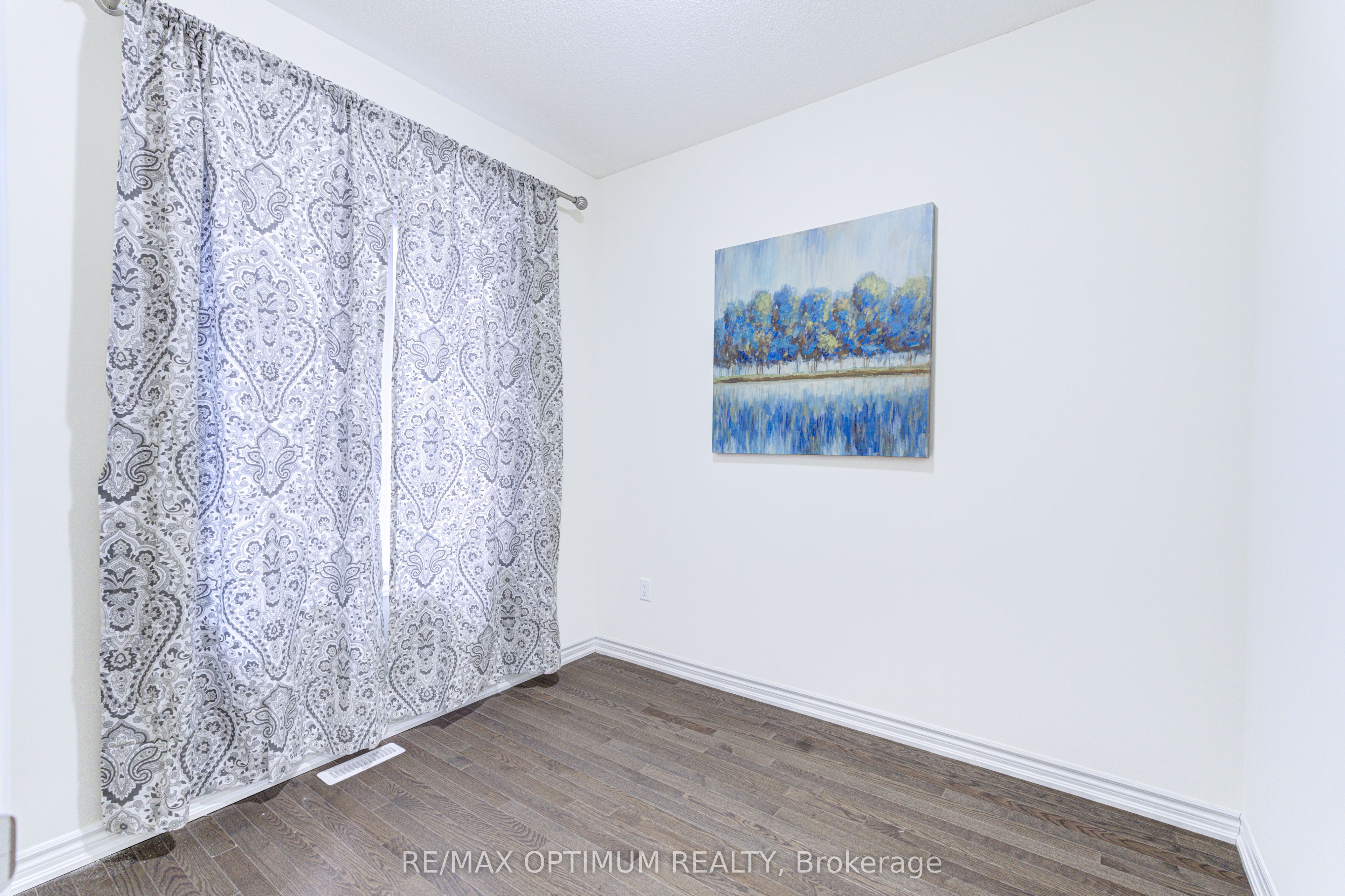 46 Eastman Drive Property Photo 13