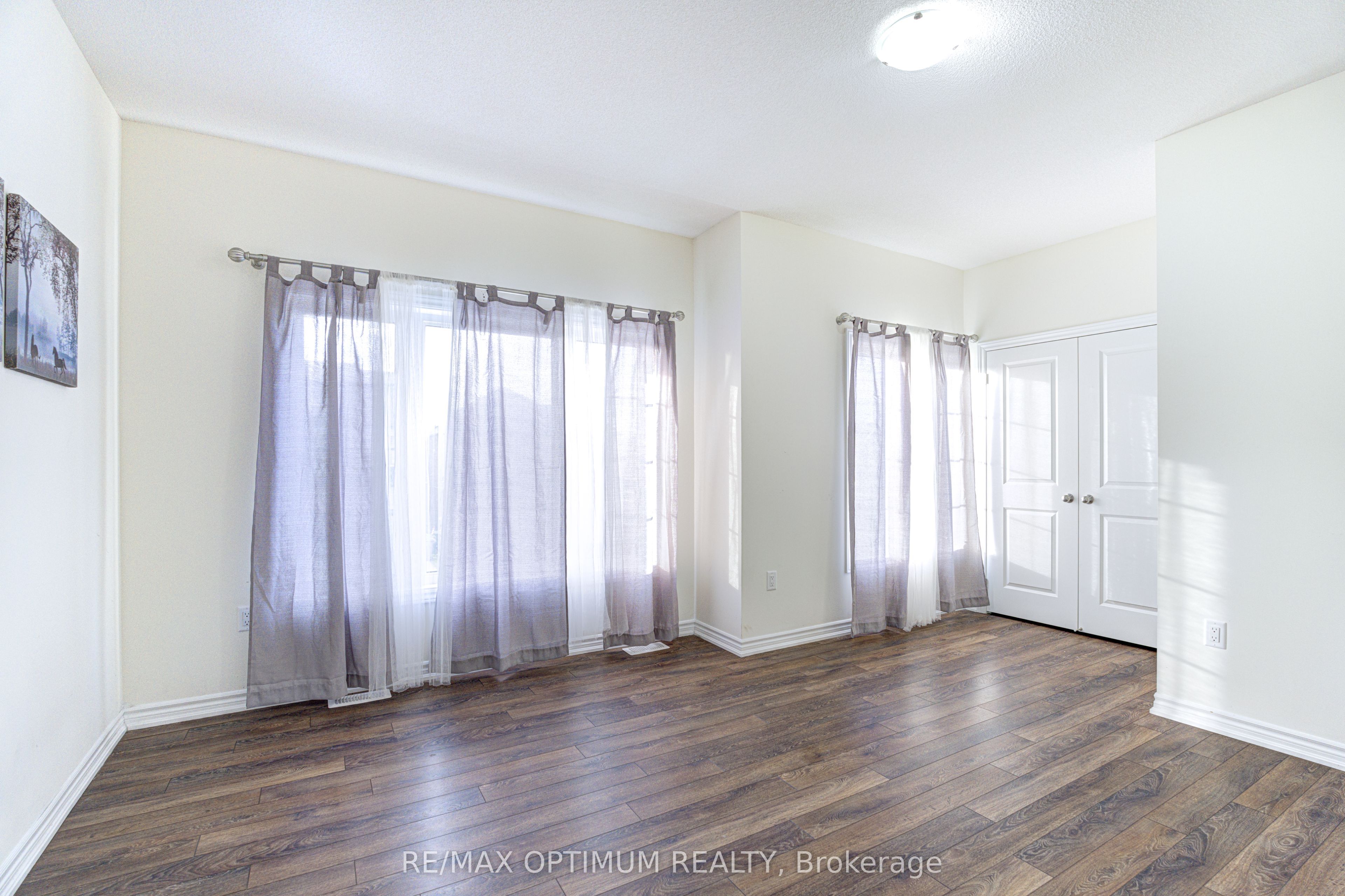 46 Eastman Drive Property Photo 25