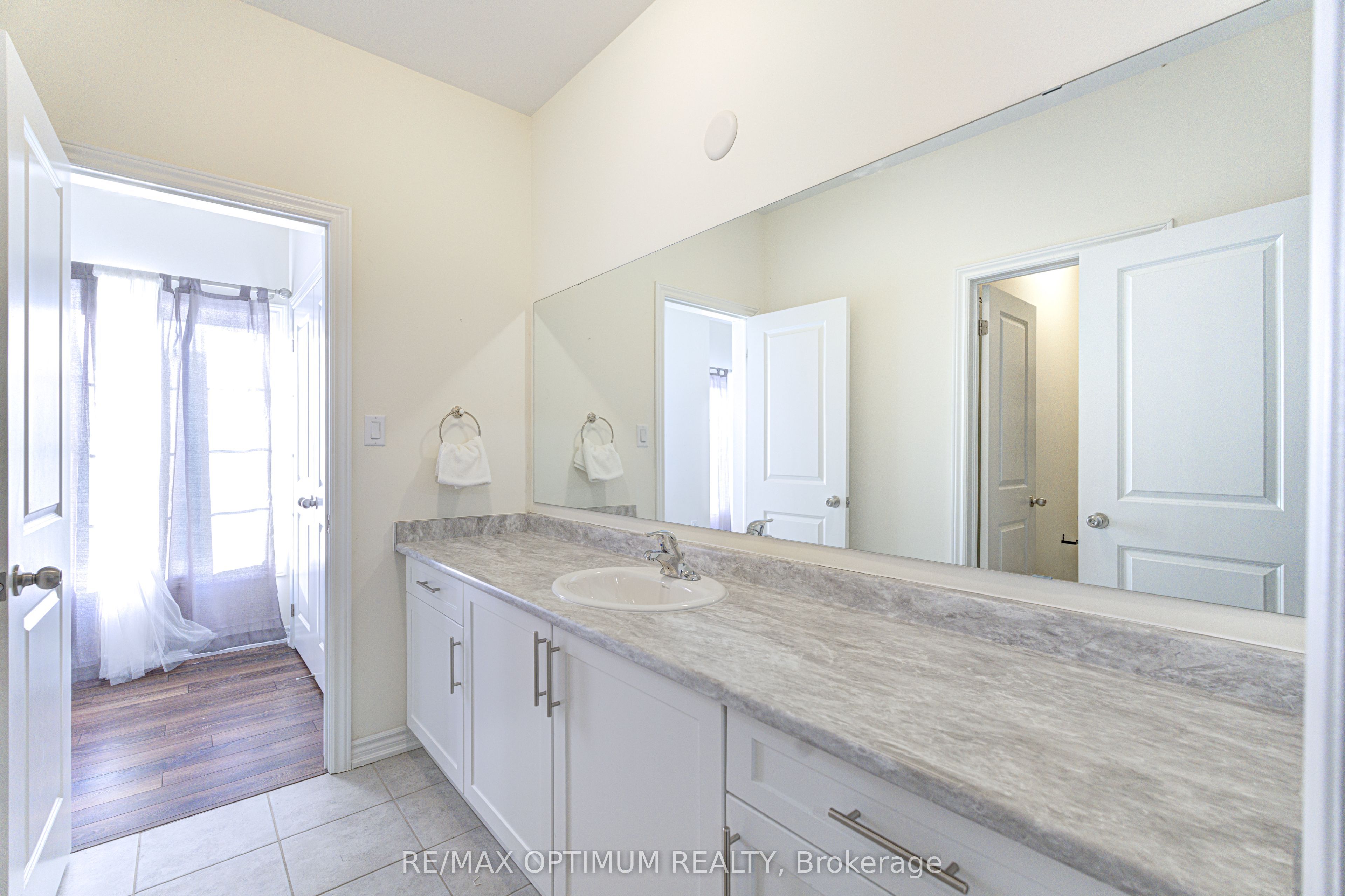 46 Eastman Drive Property Photo 29
