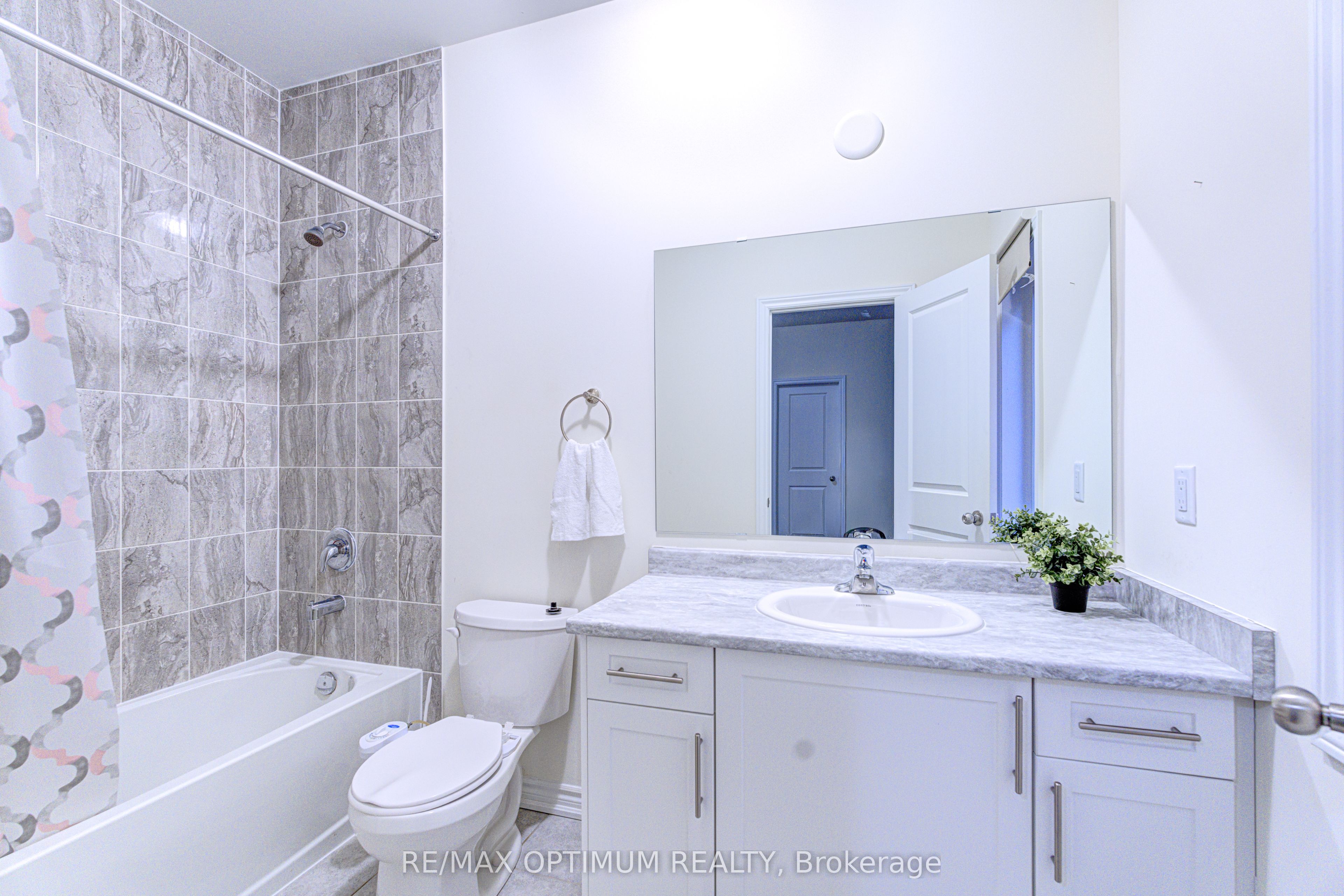 46 Eastman Drive Property Photo 35