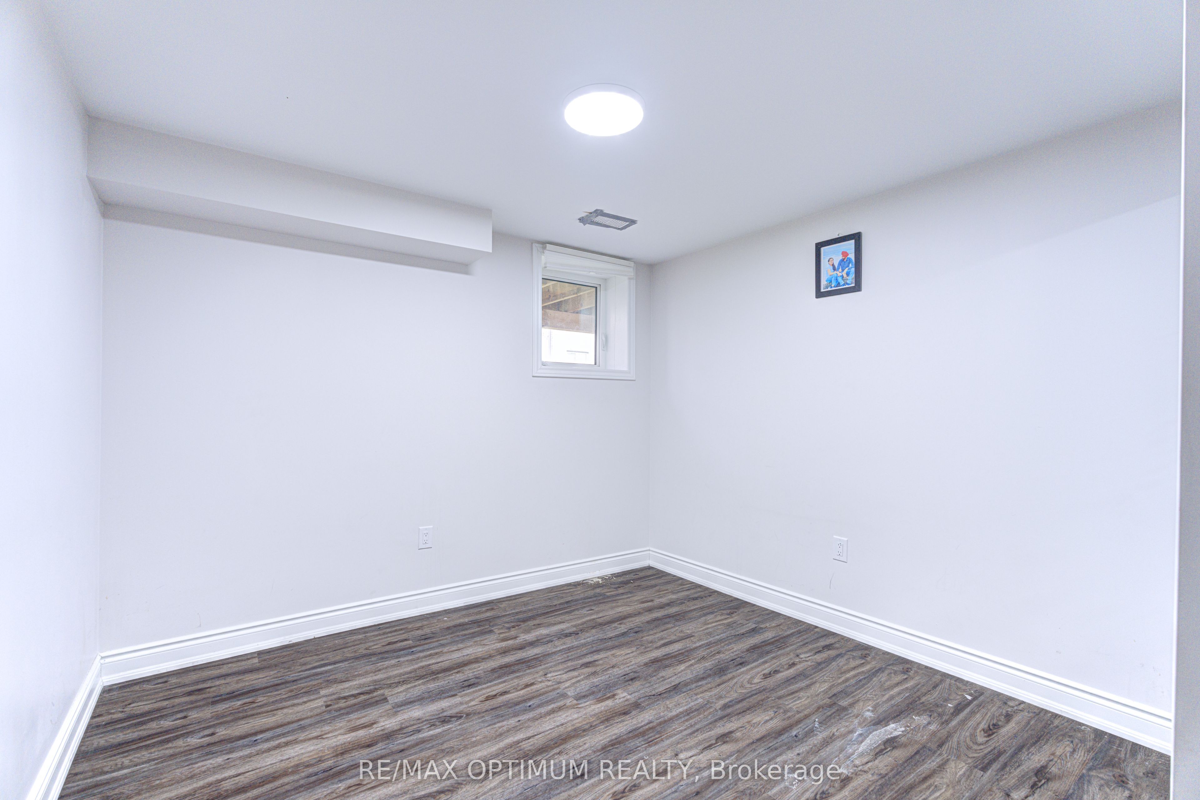 46 Eastman Drive Property Photo 43