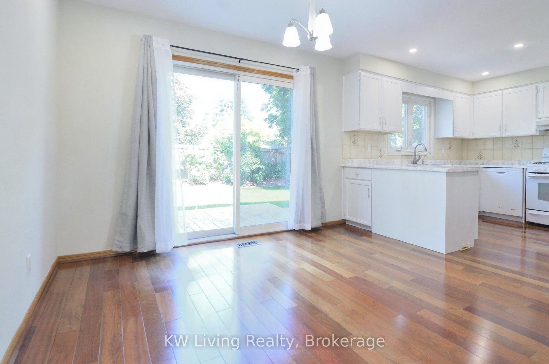 2145 Margot Street Property Photo 6