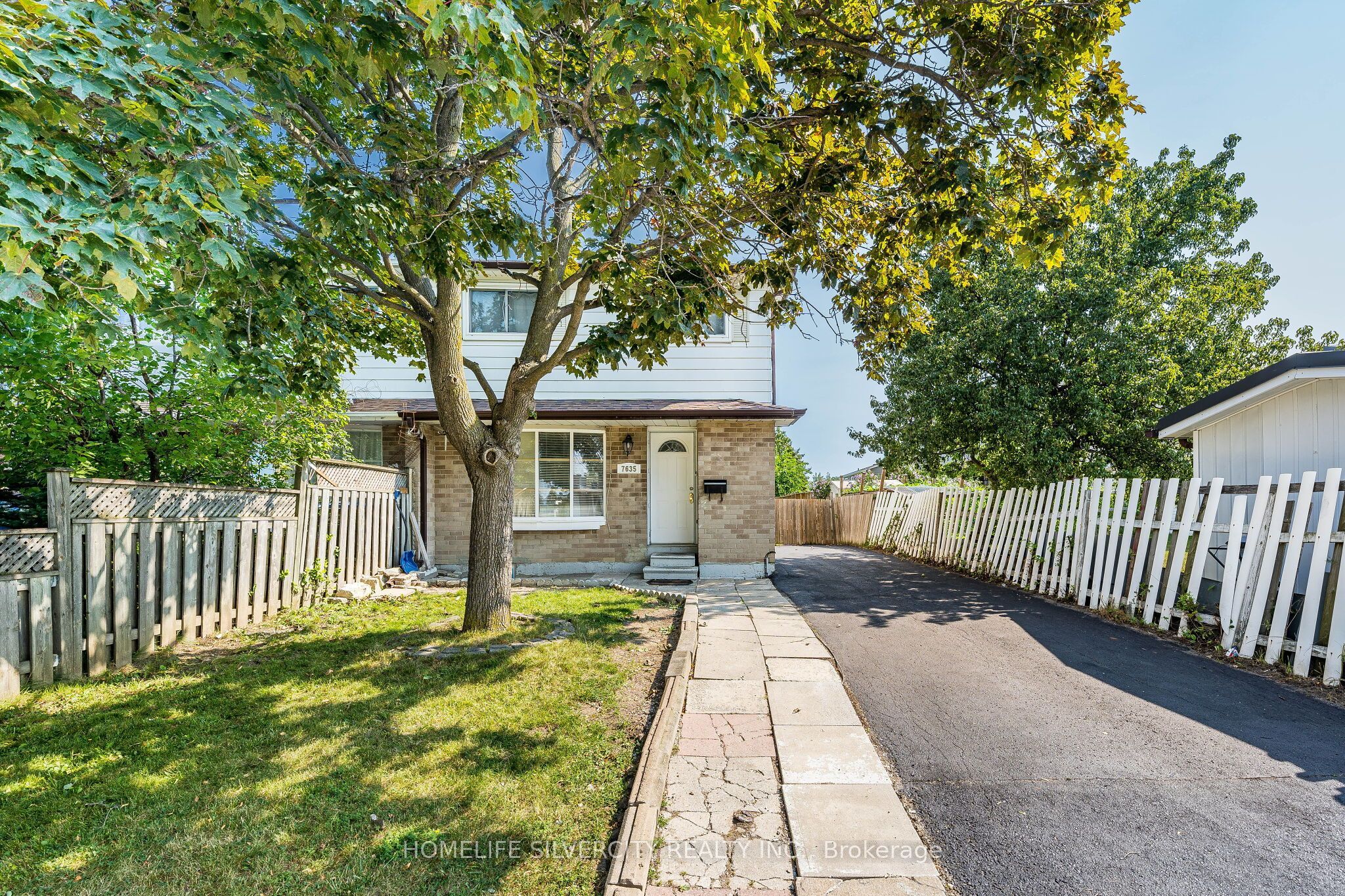 7635 Anaka Drive Property Photo 3