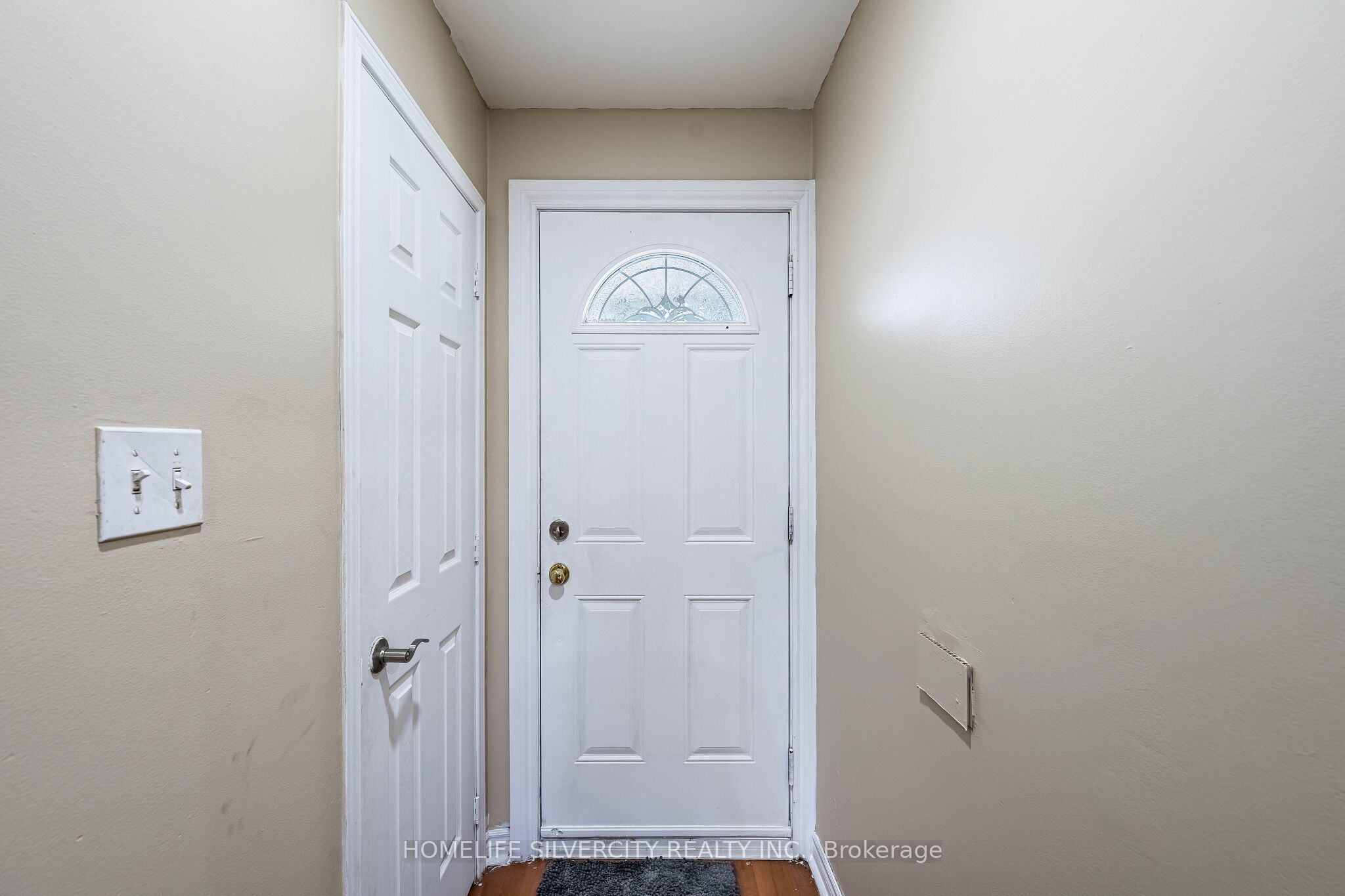 7635 Anaka Drive Property Photo 8