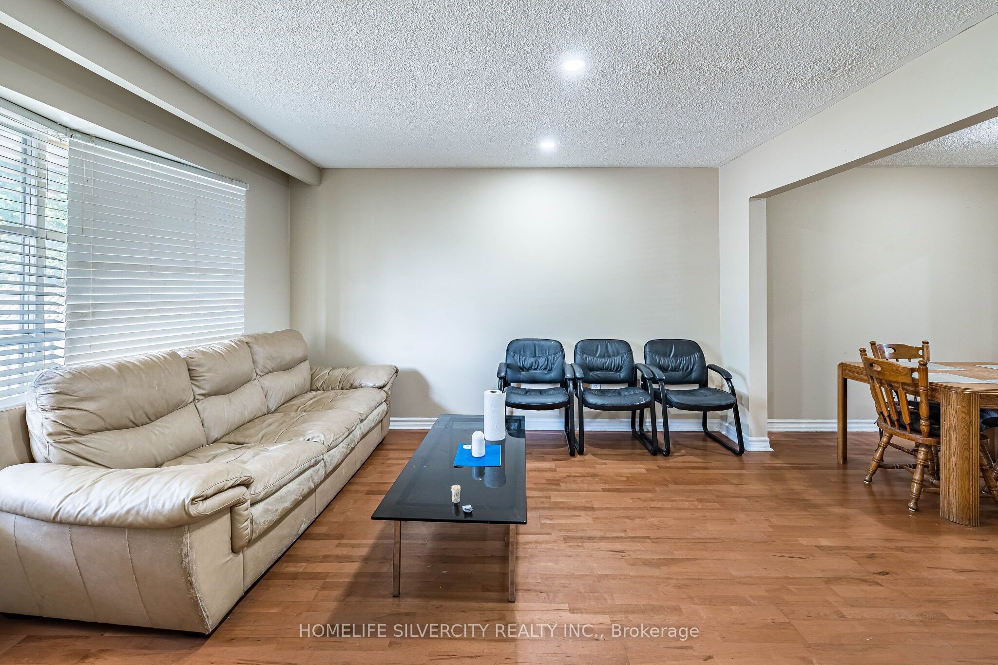 7635 Anaka Drive Property Photo 9