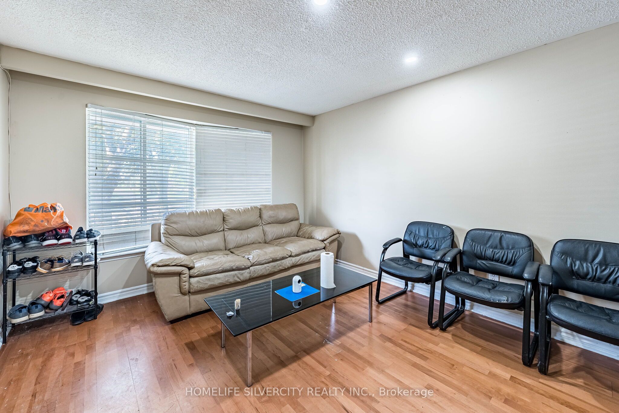 7635 Anaka Drive Property Photo 10