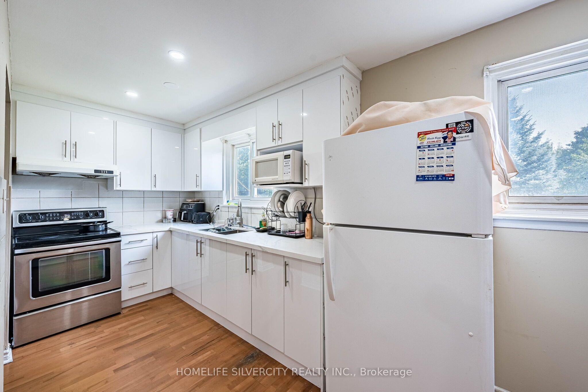 7635 Anaka Drive Property Photo 16