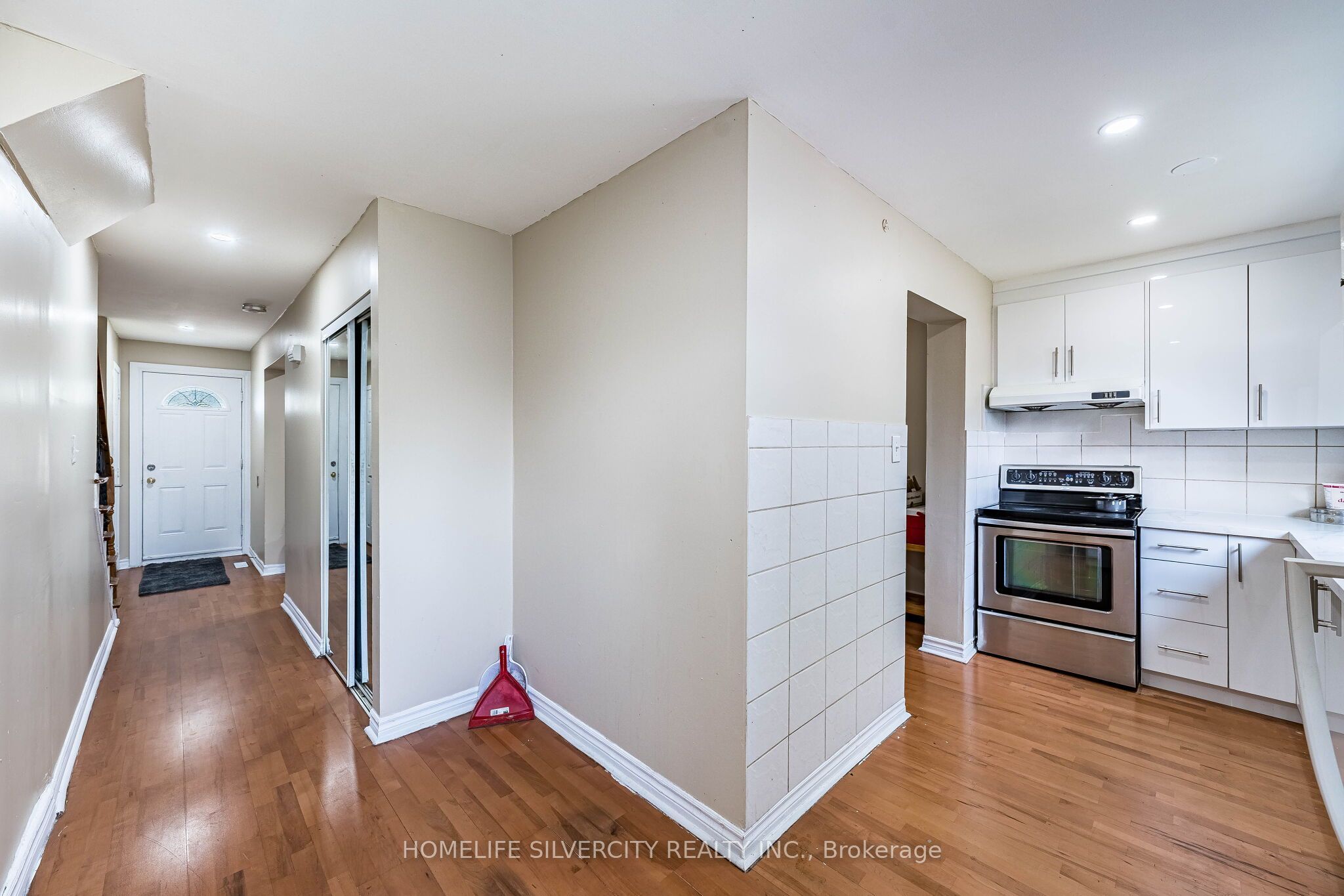 7635 Anaka Drive Property Photo 22