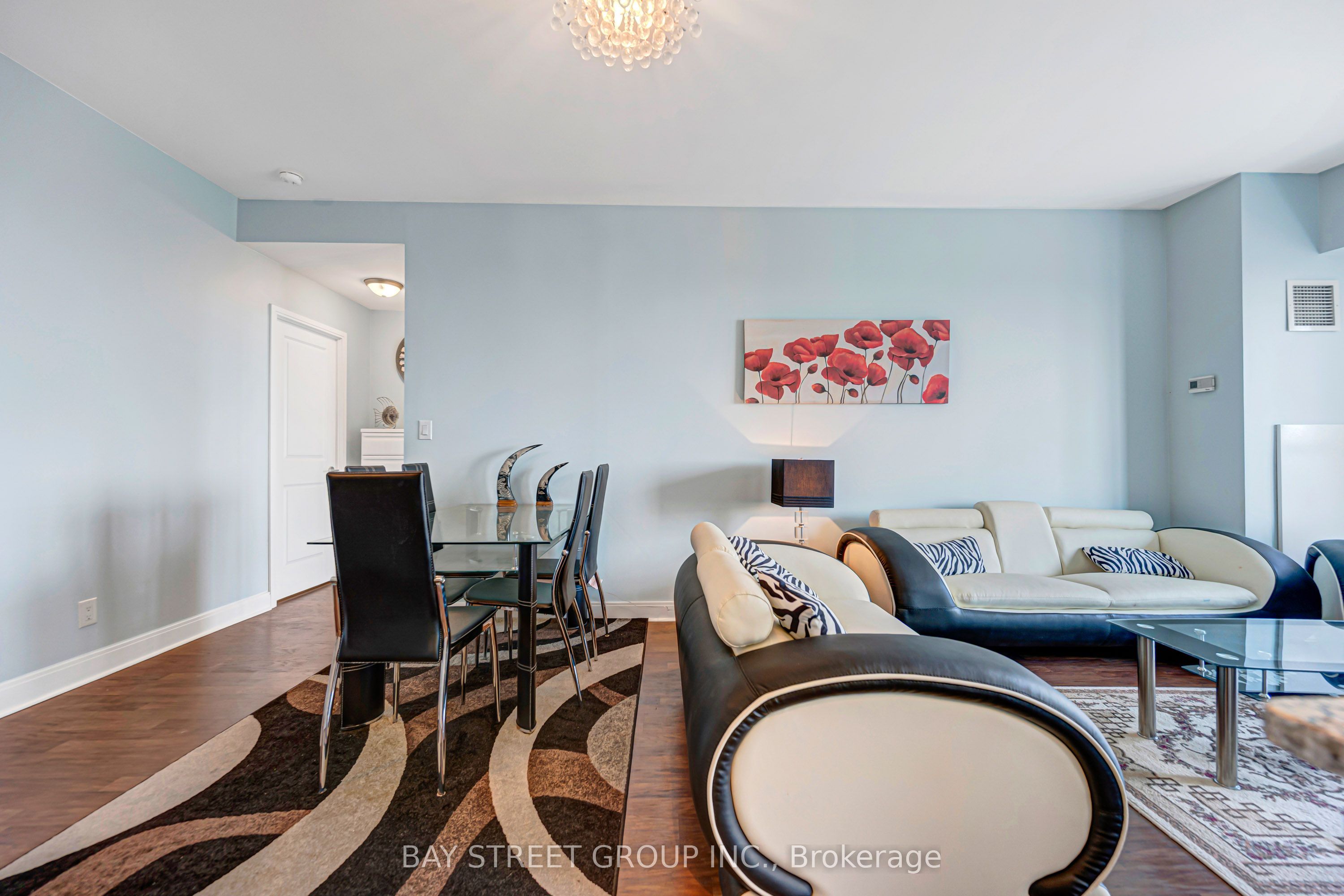 60 Absolute Avenue 5308 Property Photo 9