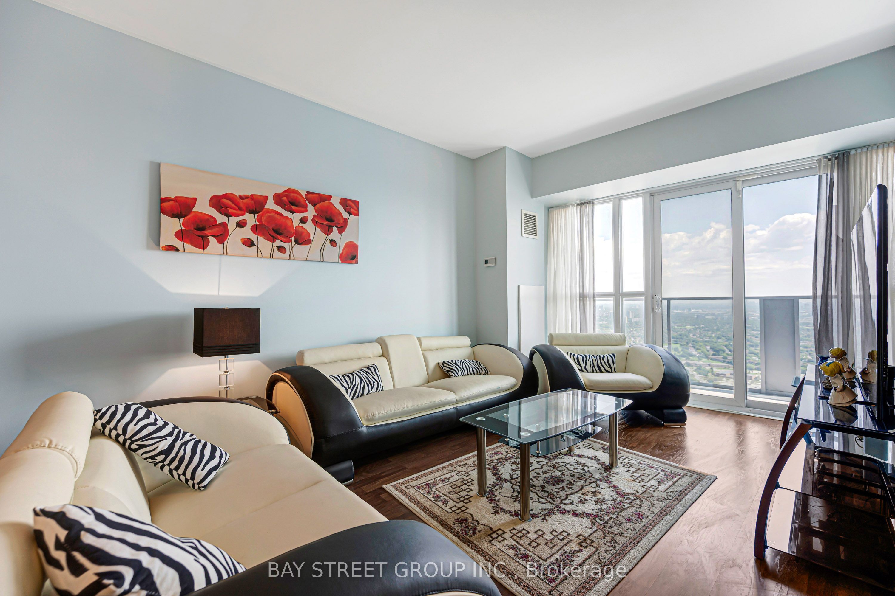 60 Absolute Avenue 5308 Property Photo 10