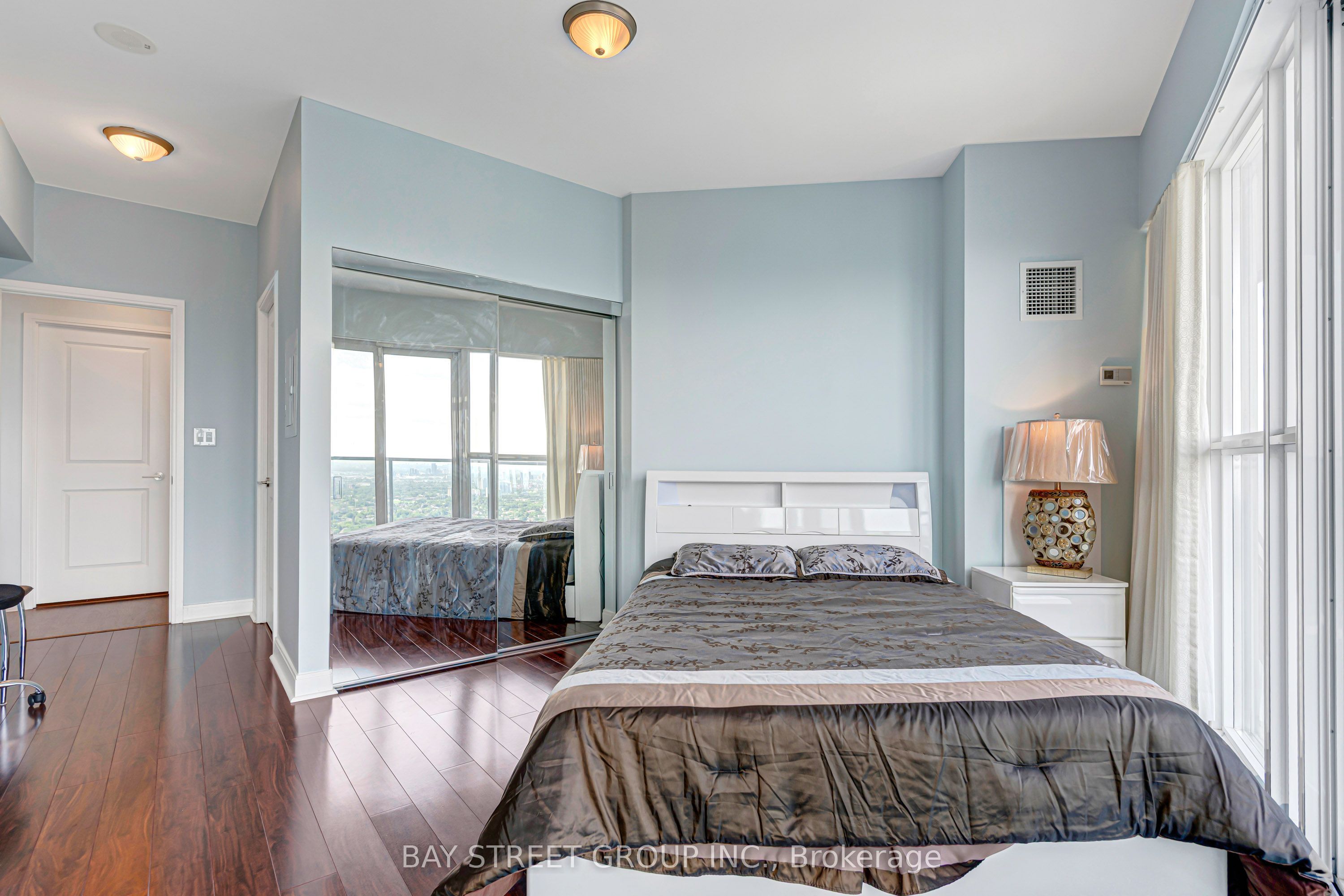 60 Absolute Avenue 5308 Property Photo 20