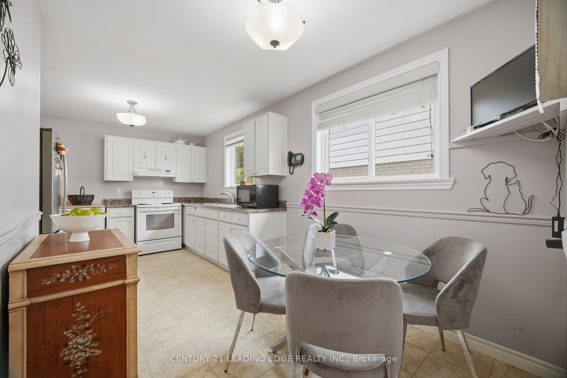 3245 Lansdown Drive Property Photo 13