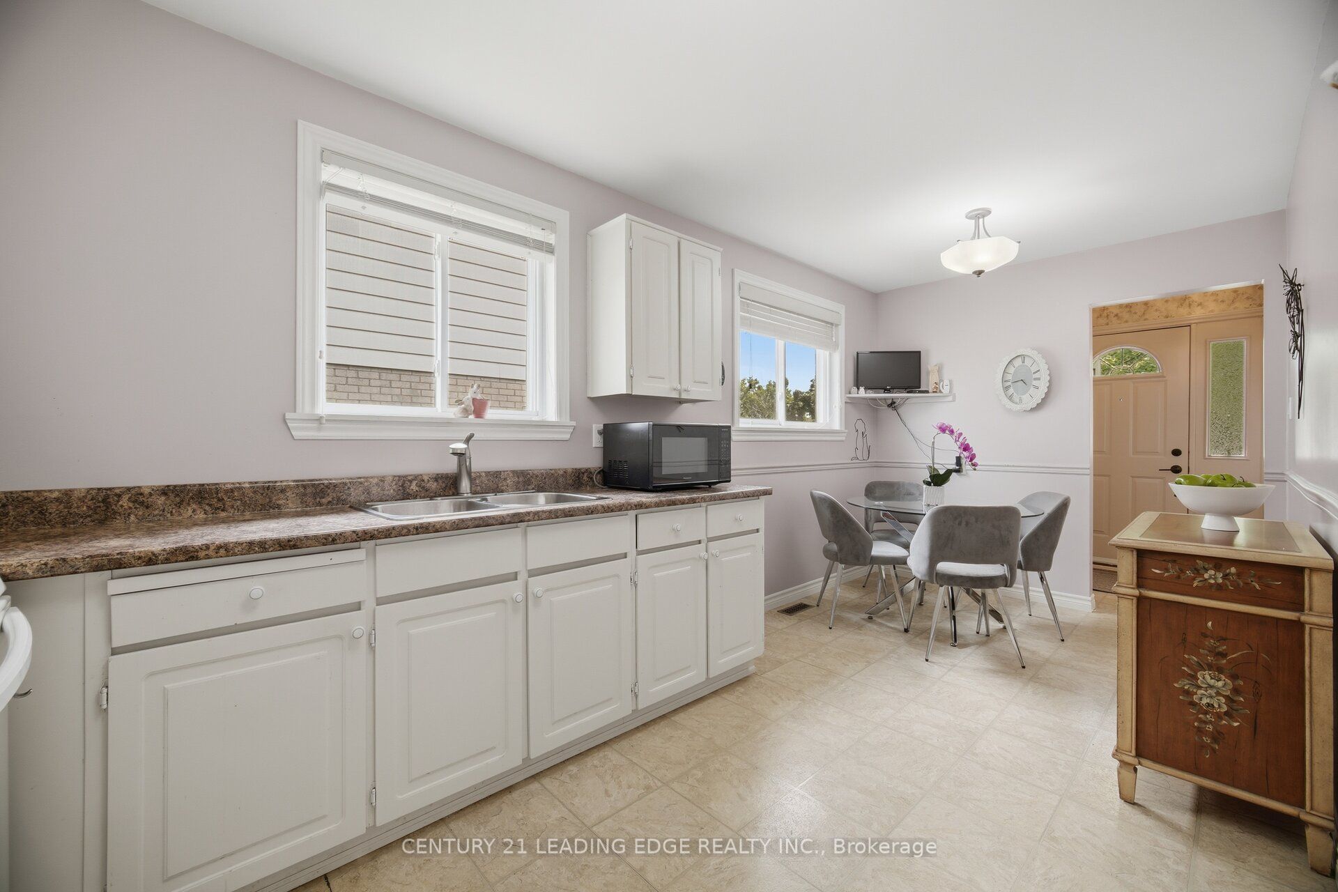 3245 Lansdown Drive Property Photo 17