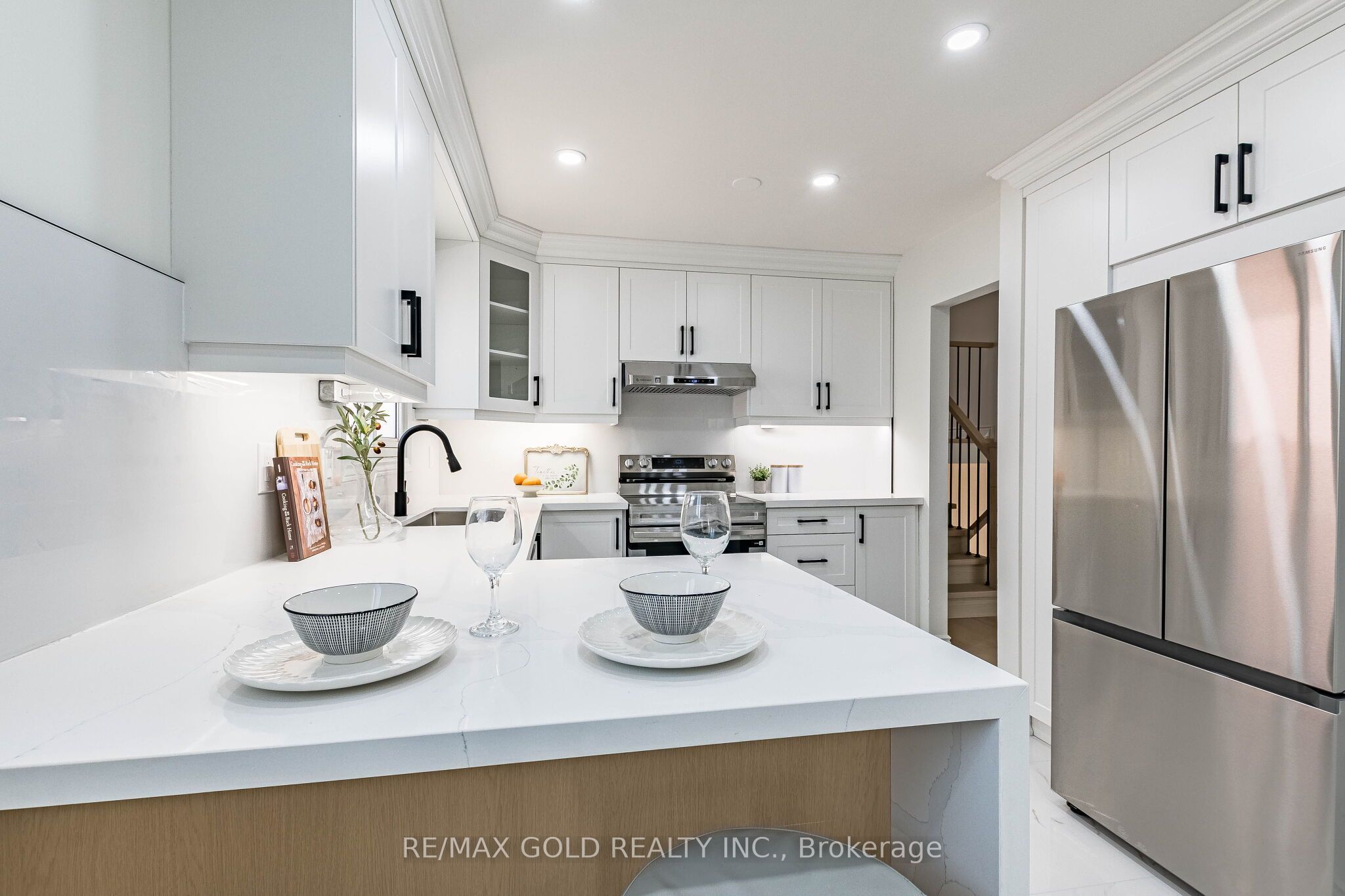 124 Banting Crescent Property Photo 16