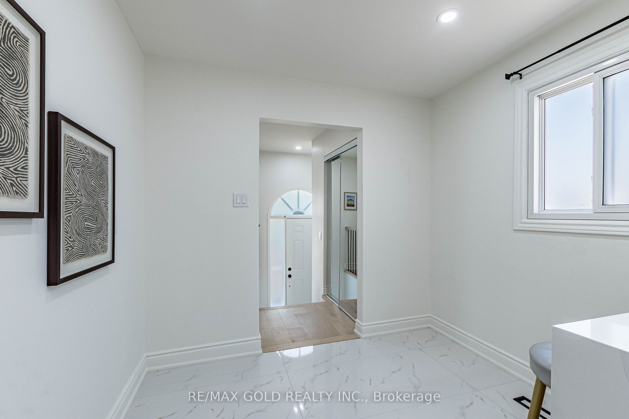124 Banting Crescent Property Photo 17