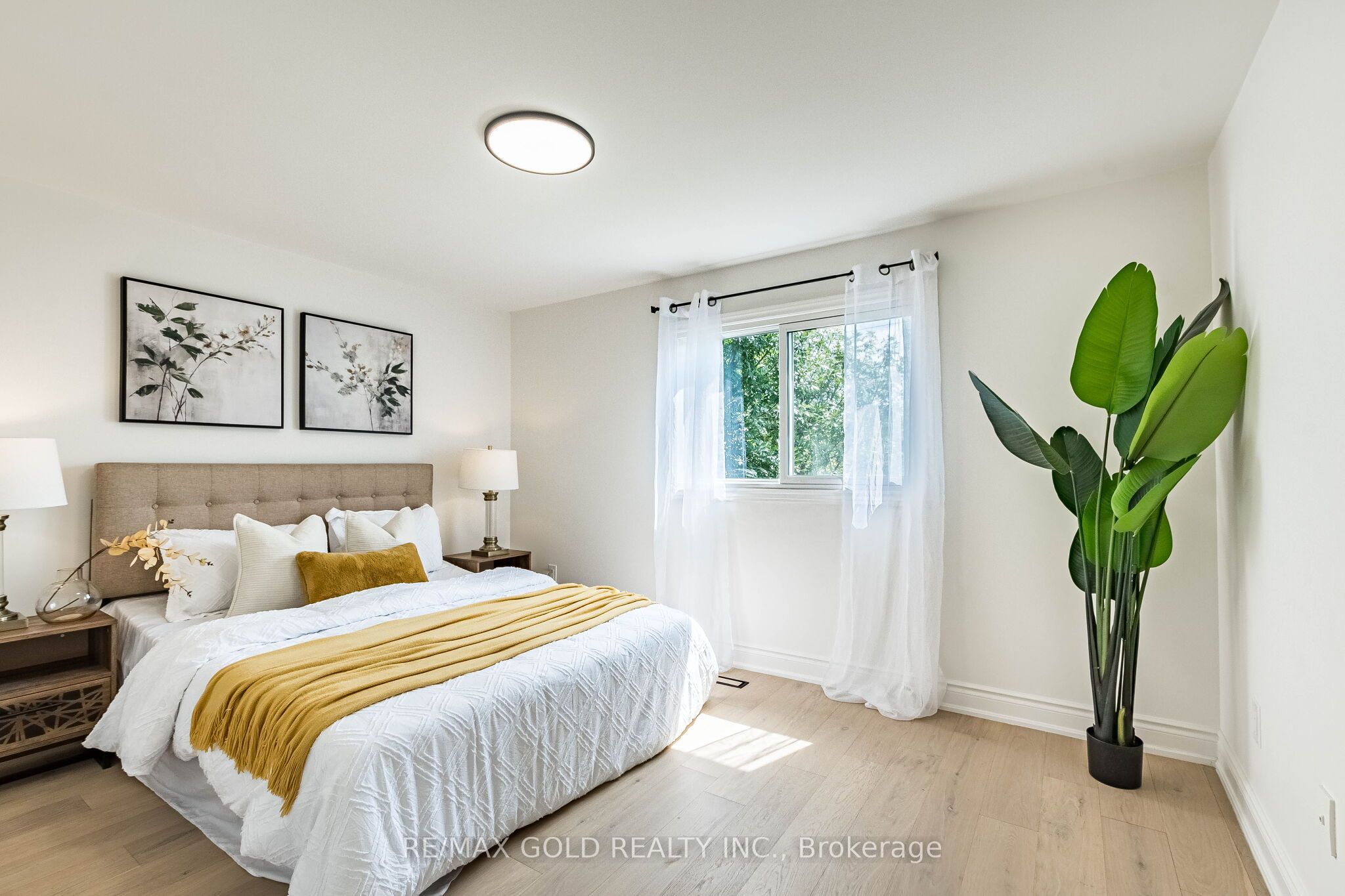 124 Banting Crescent Property Photo 18