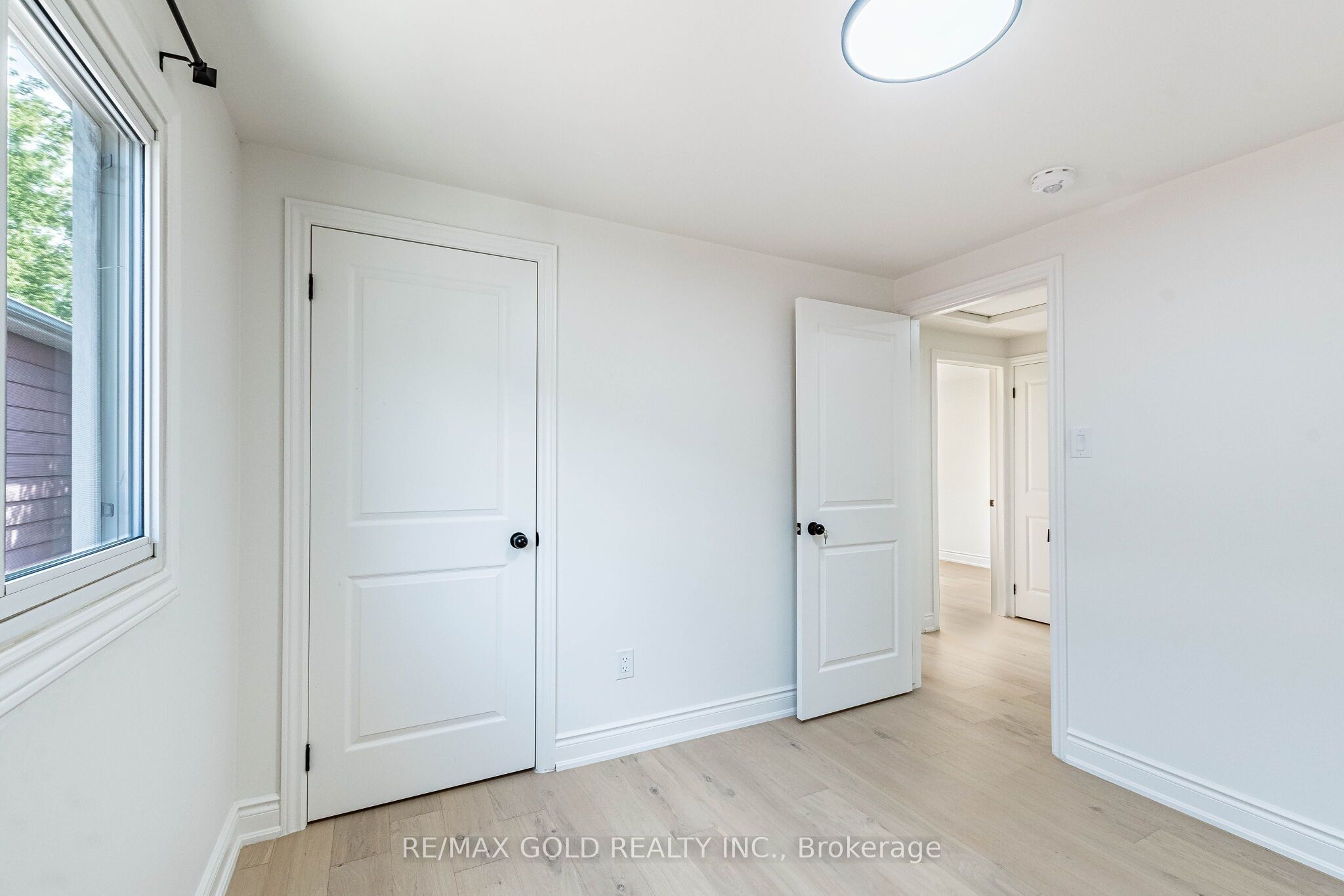 124 Banting Crescent Property Photo 21