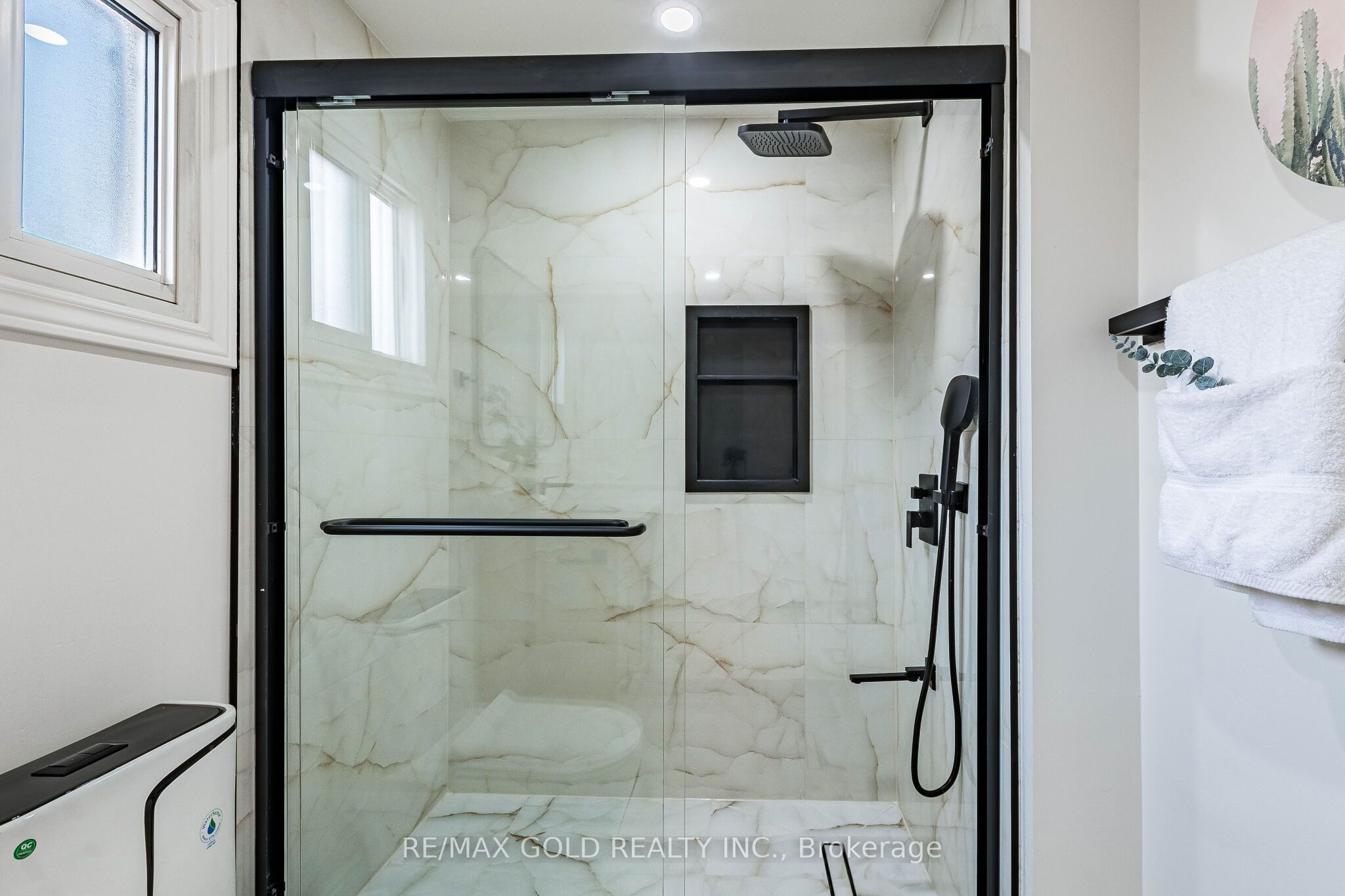 124 Banting Crescent Property Photo 23