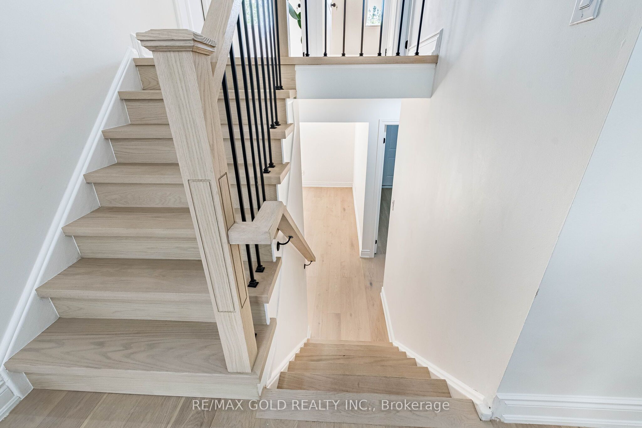 124 Banting Crescent Property Photo 25