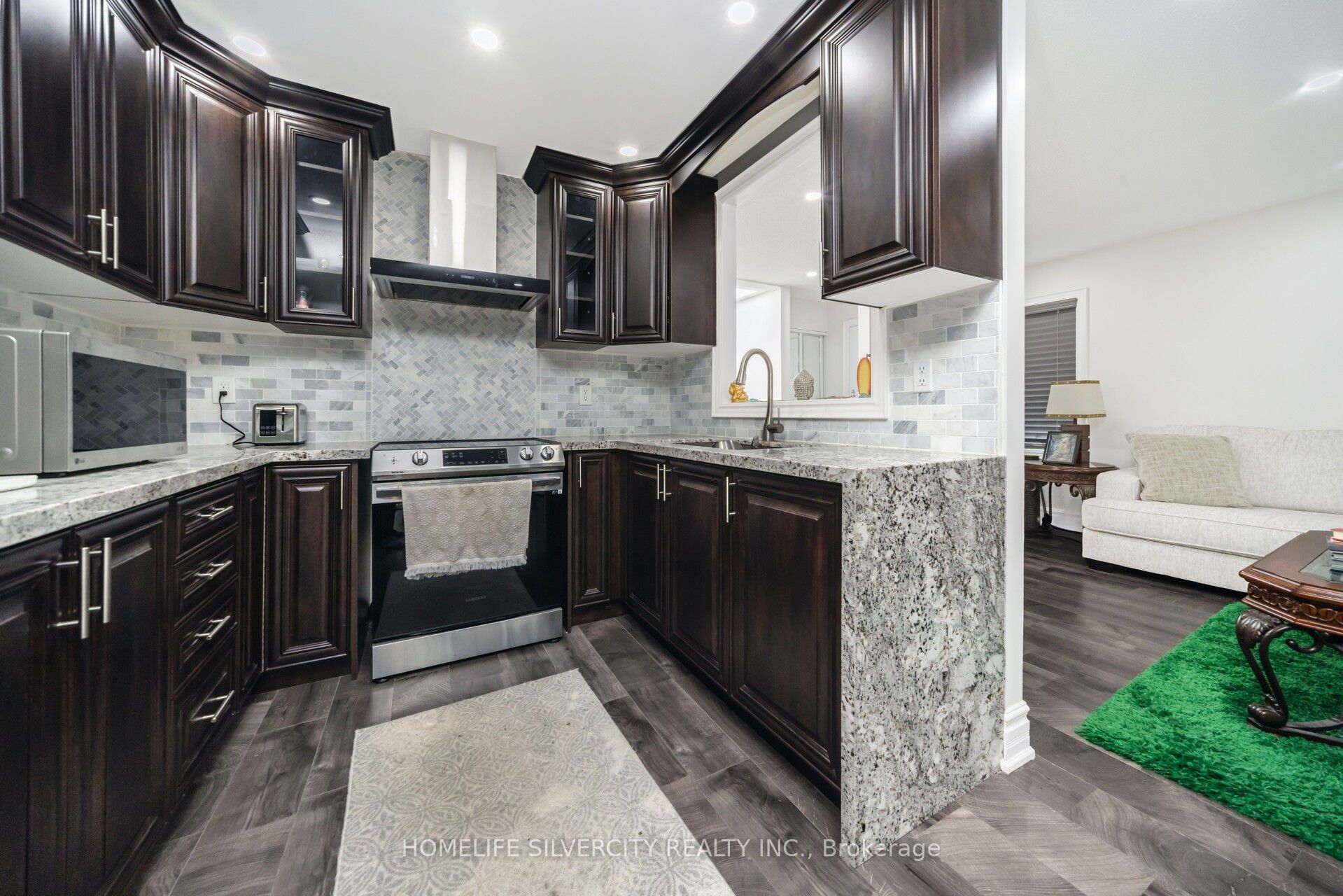 3 Hapsburg Square Property Photo 14