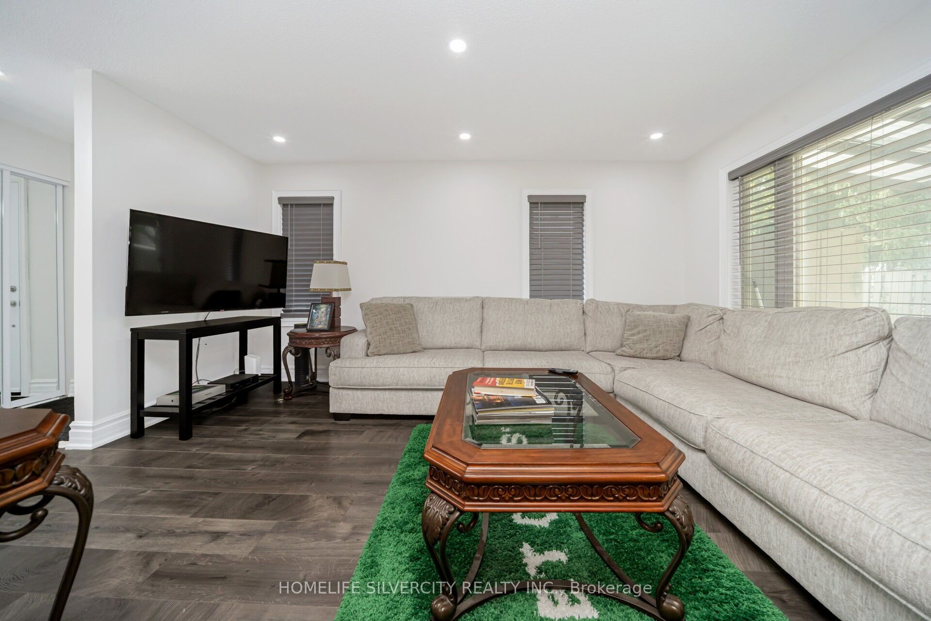 3 Hapsburg Square Property Photo 19