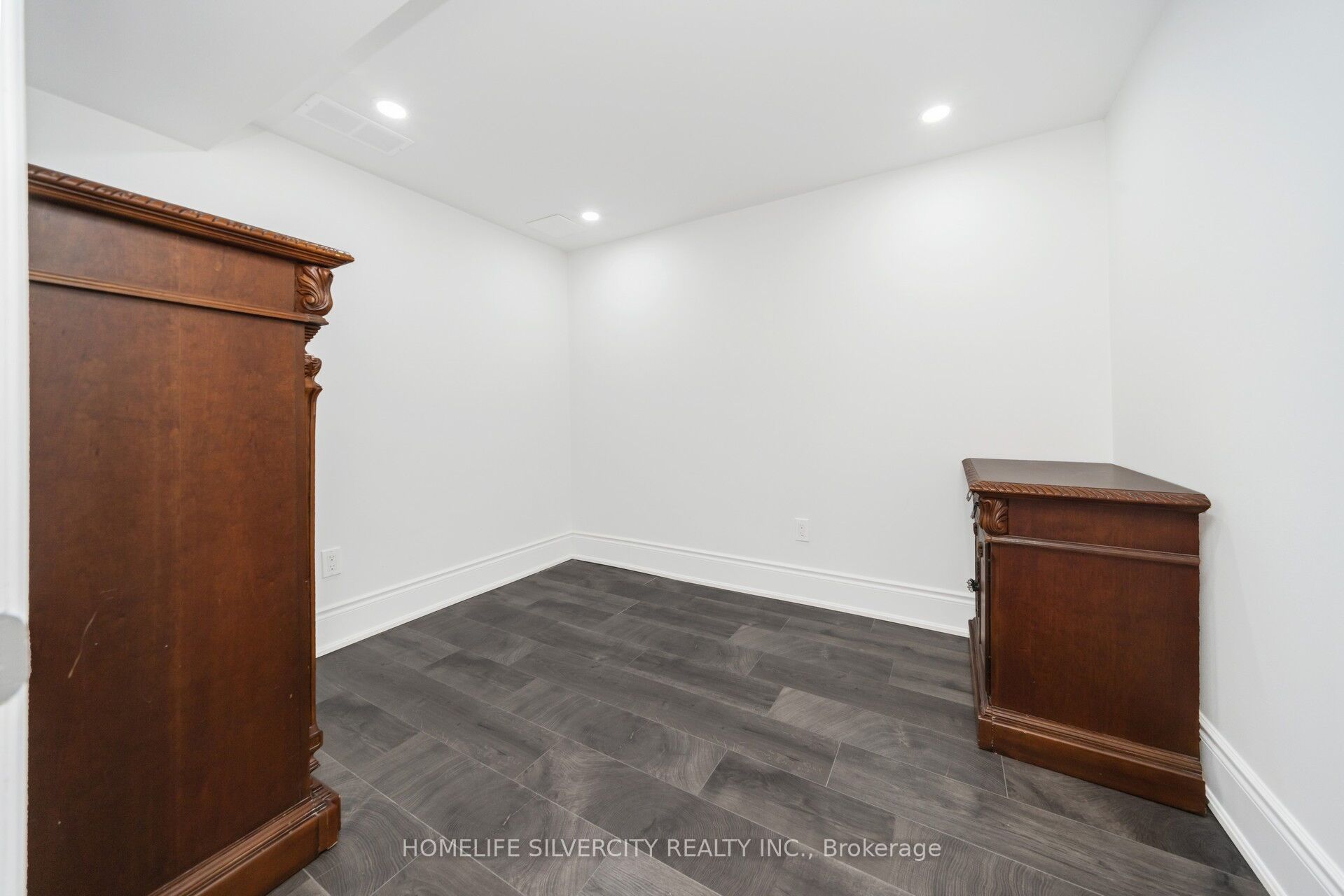 3 Hapsburg Square Property Photo 31