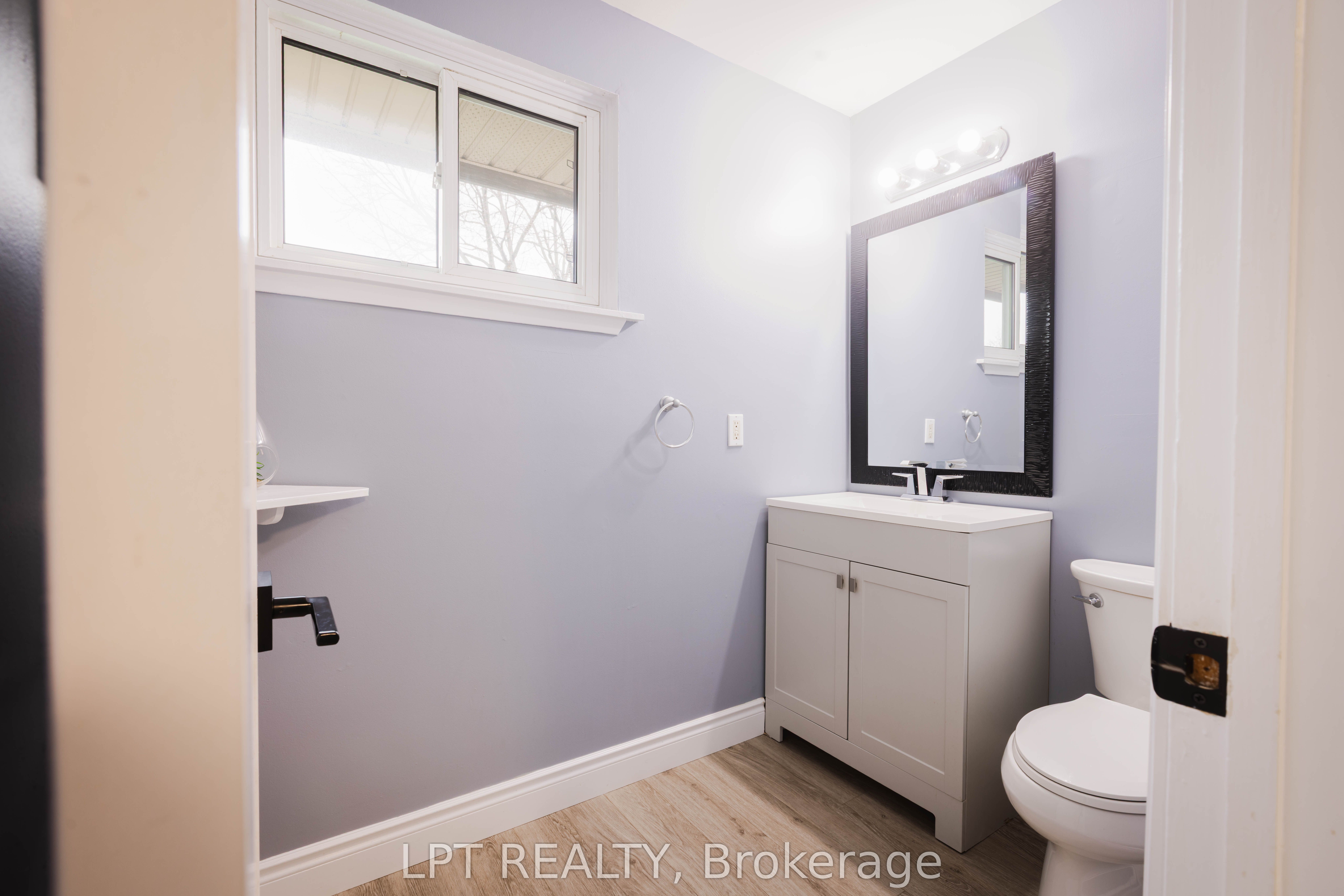 318 Laurier Avenue 3 Property Photo 10