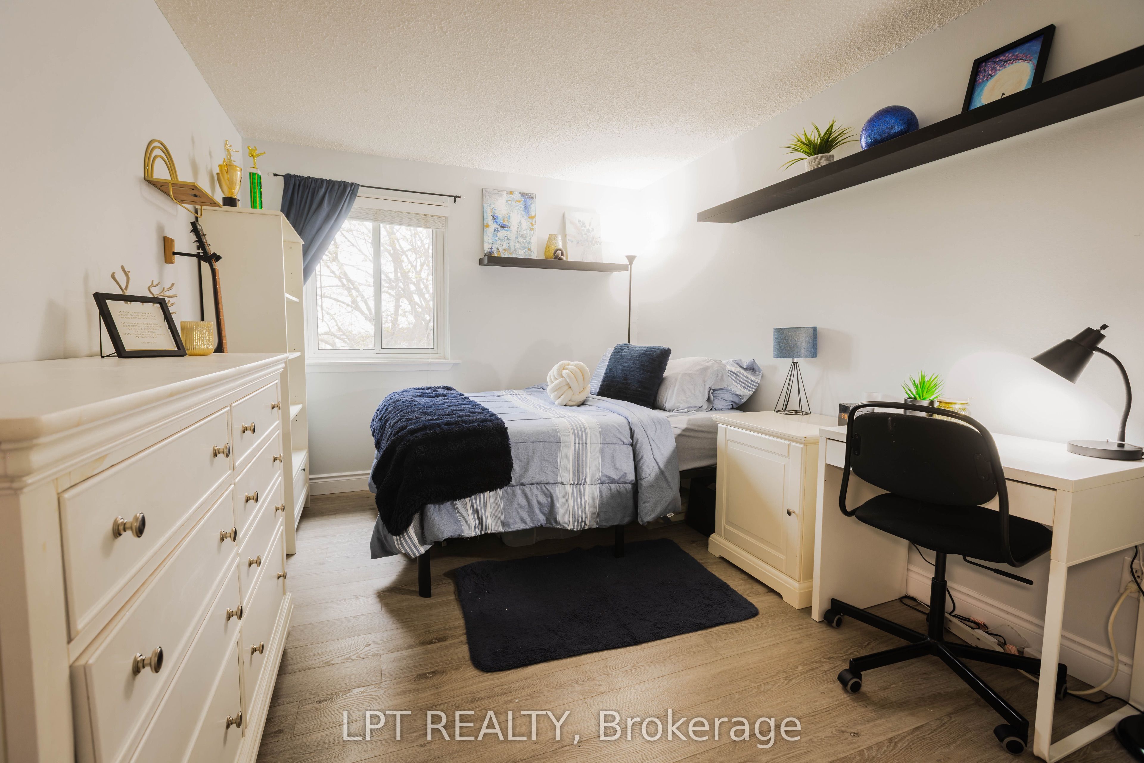 318 Laurier Avenue 3 Property Photo 13