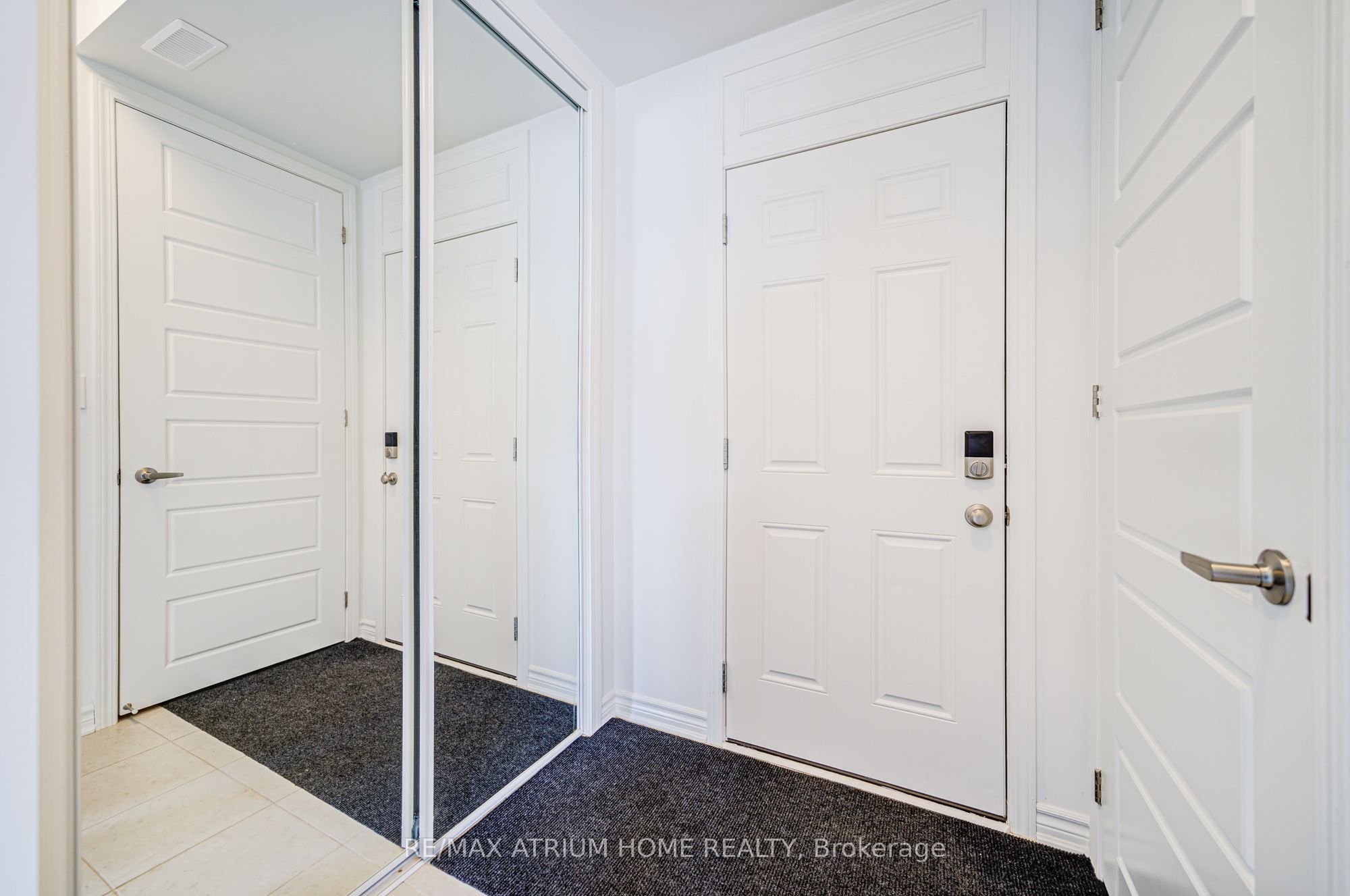 1377 William Halton Parkway Property Photo 4