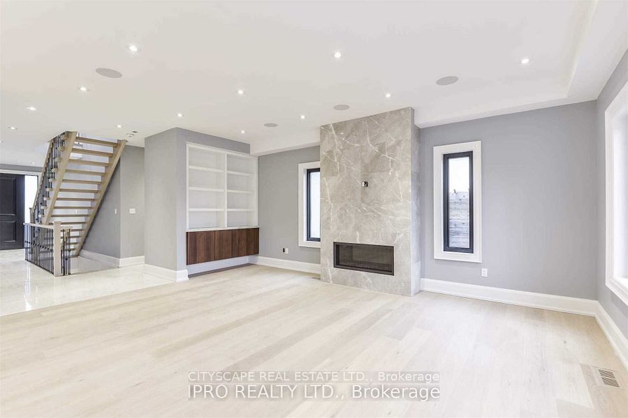 9 Donnybrook Lane Property Photo 6