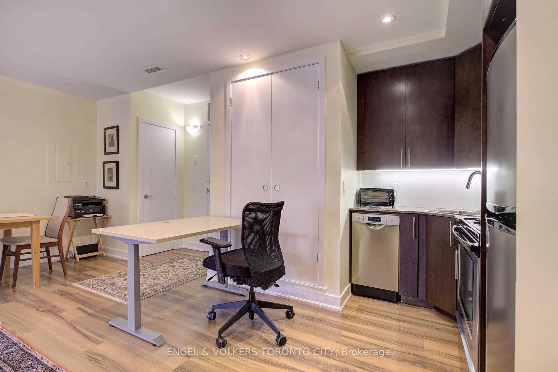 25 Ritchie Avenue 202 Property Photo 13