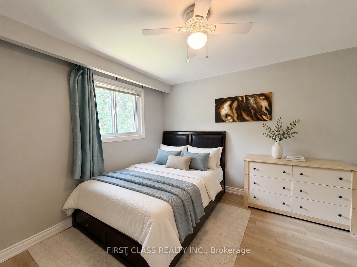 1323 Redbank Crescent Property Photo 13