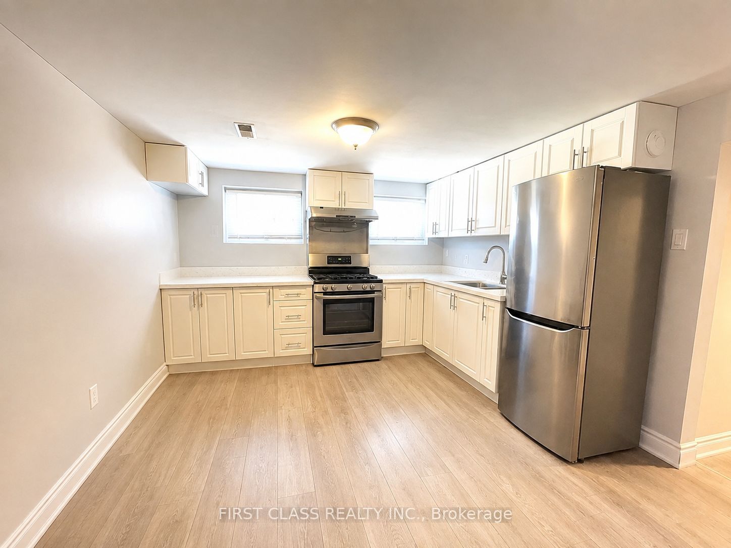 1323 Redbank Crescent Property Photo 18