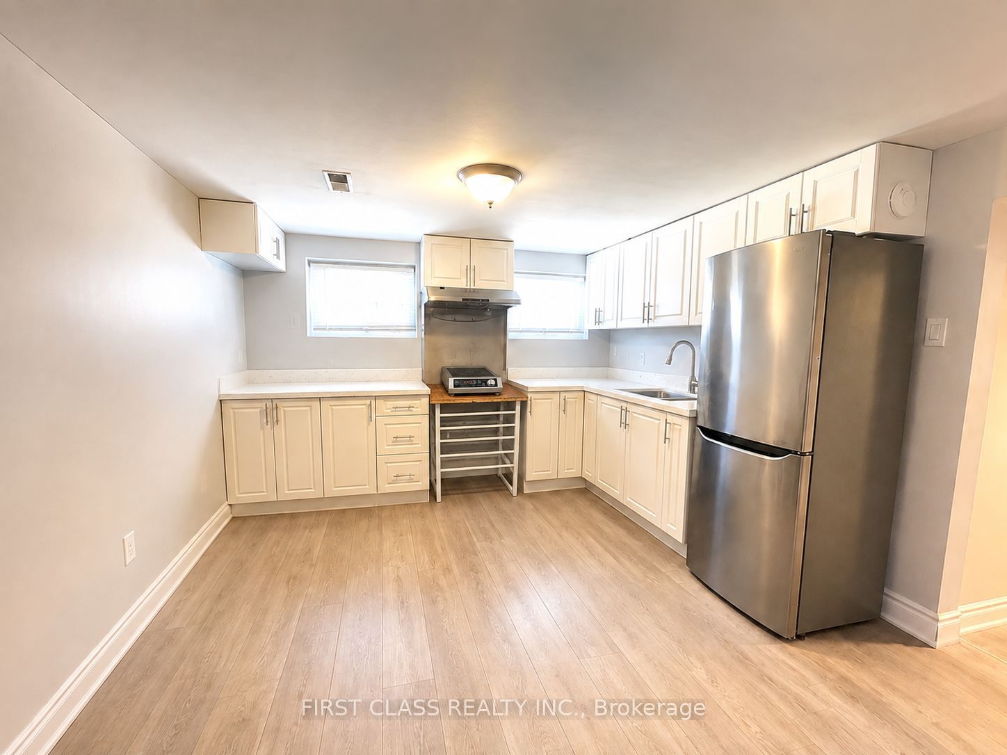 1323 Redbank Crescent Property Photo 18